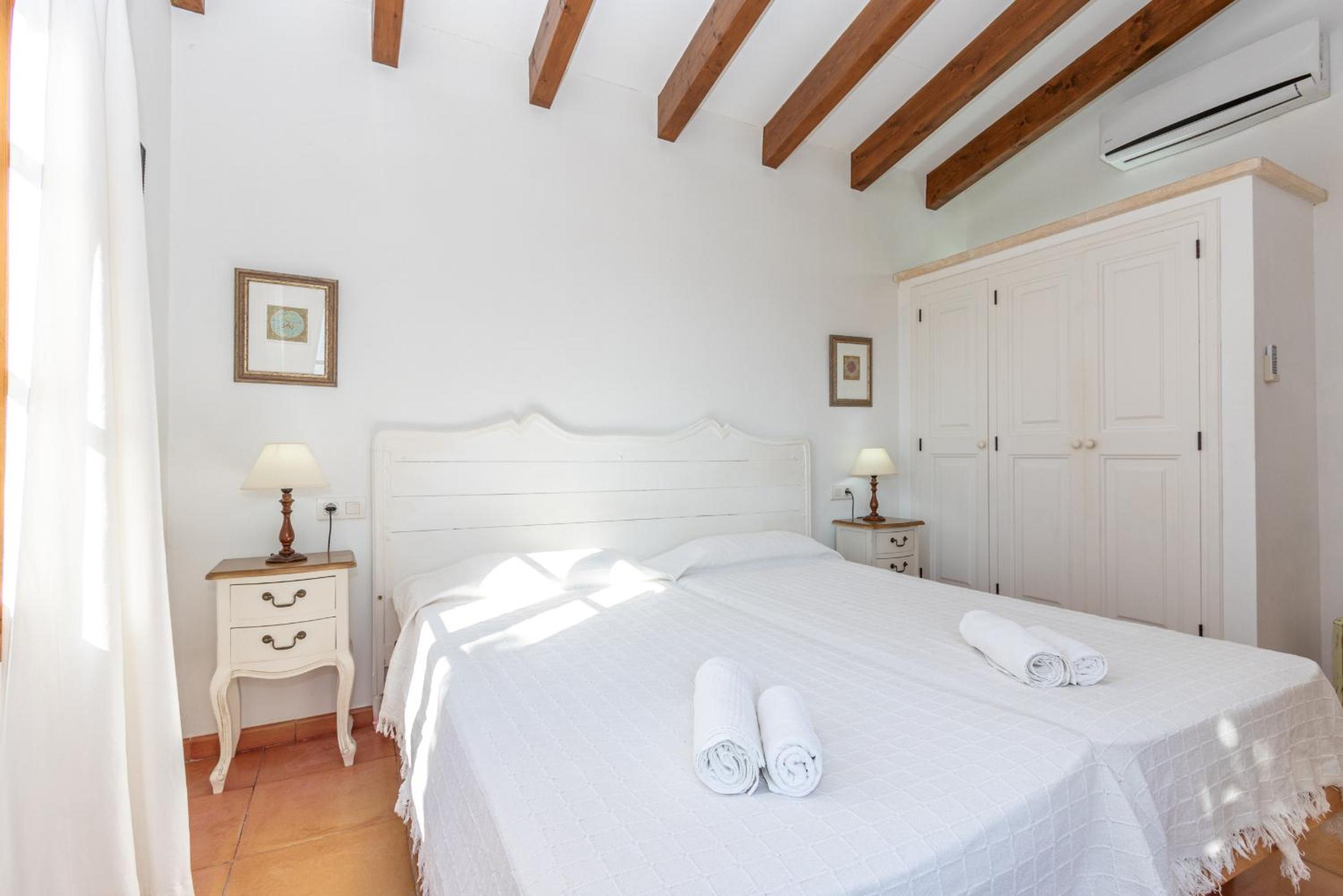Villa photo 3