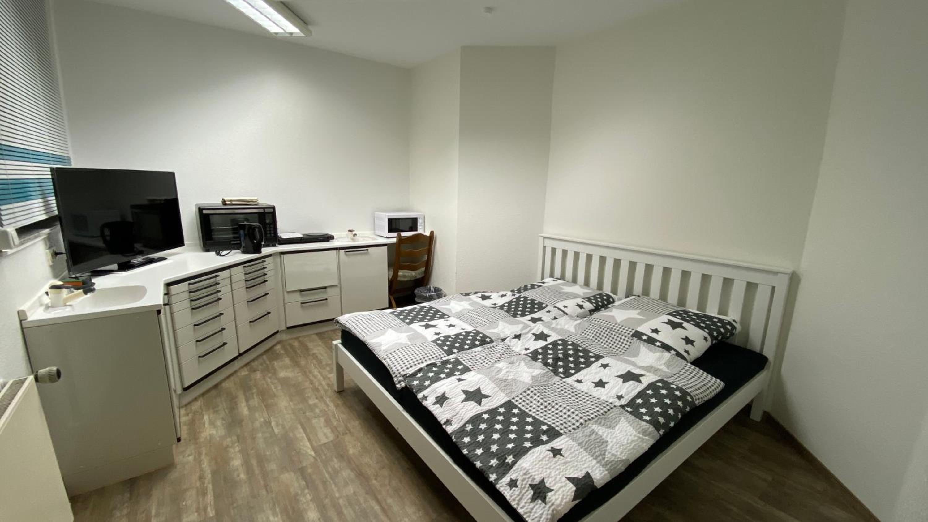 Studio Apartment photo 3