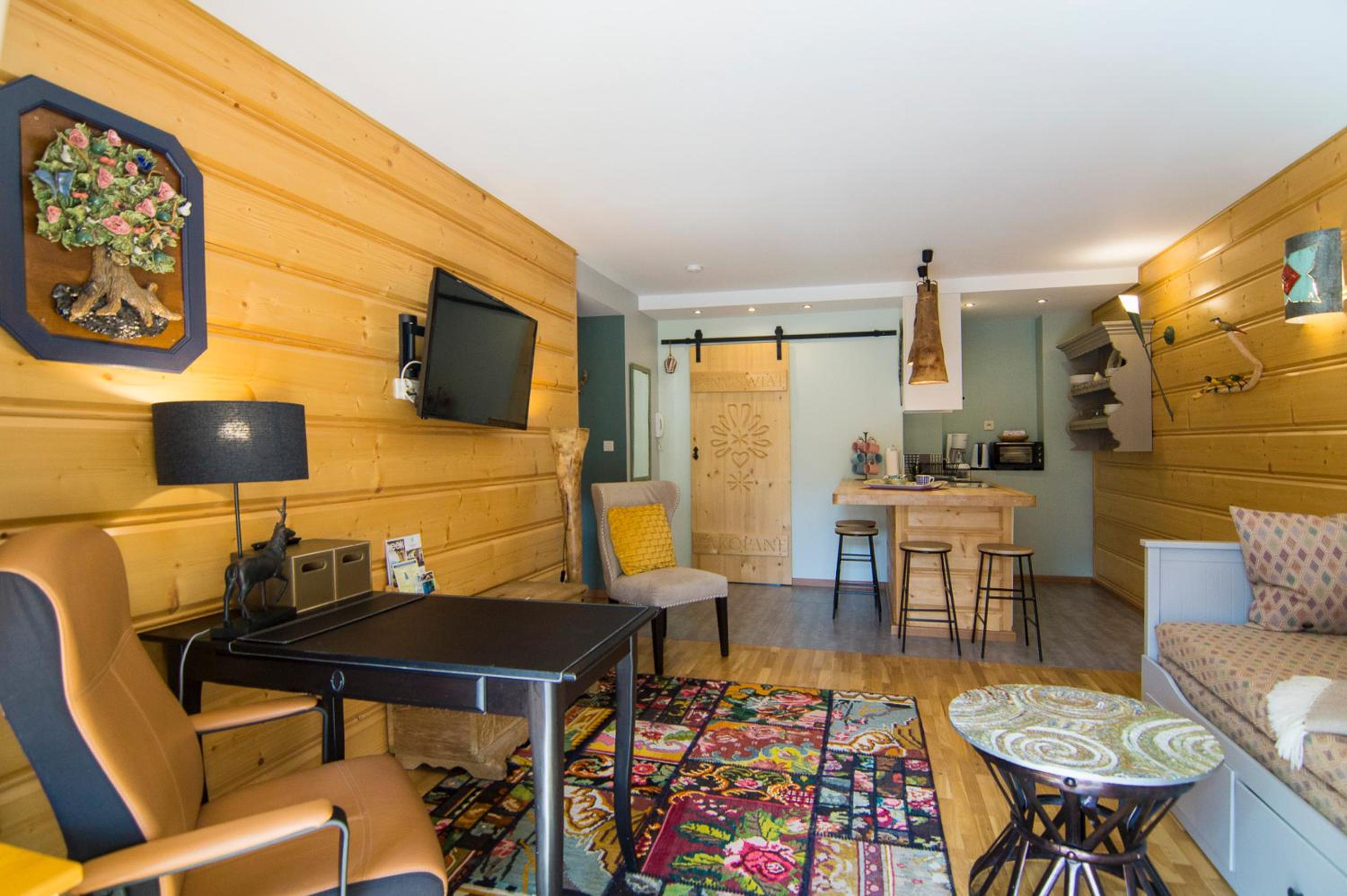 Deluxe Apartment 5