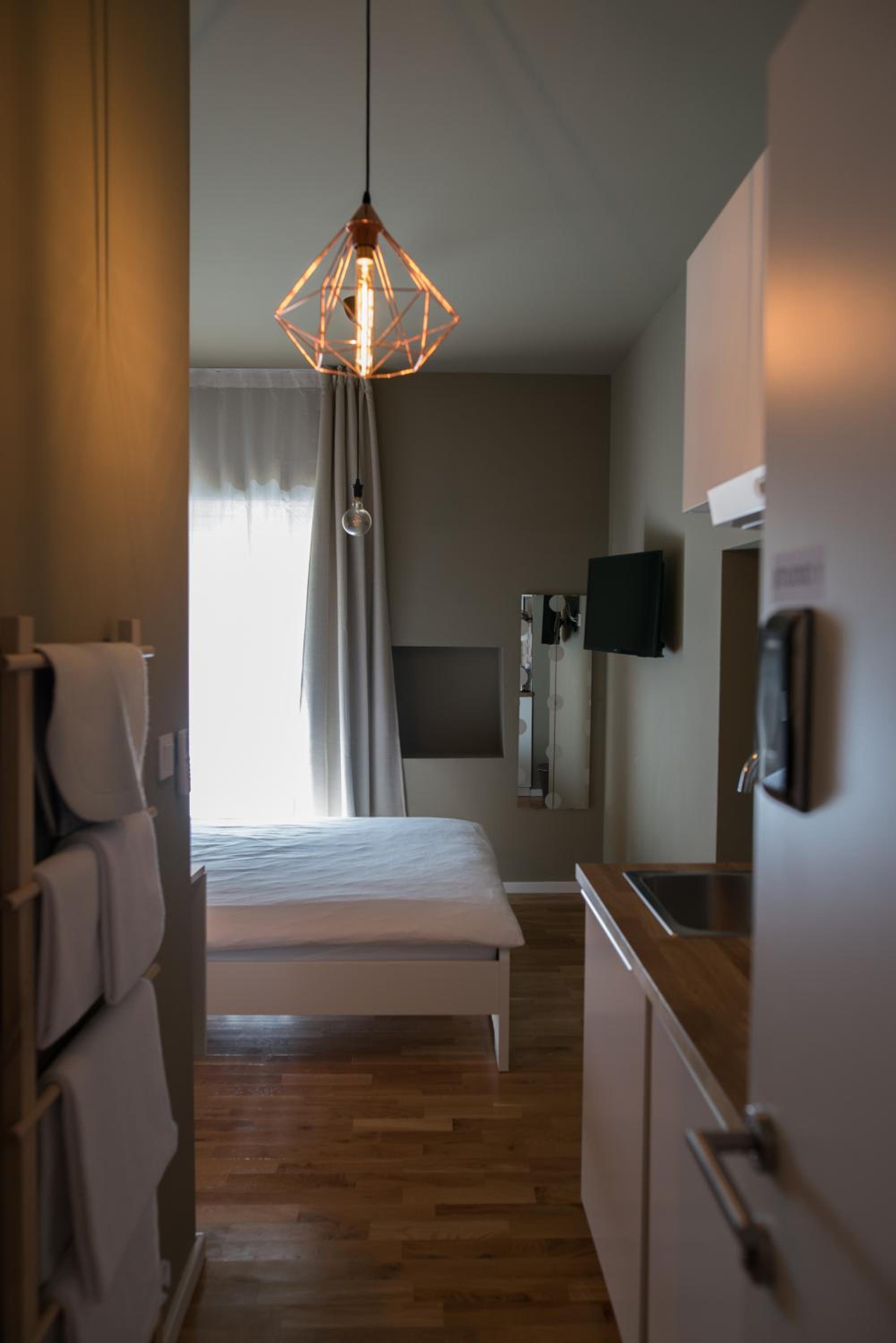 One-Bedroom Apartment