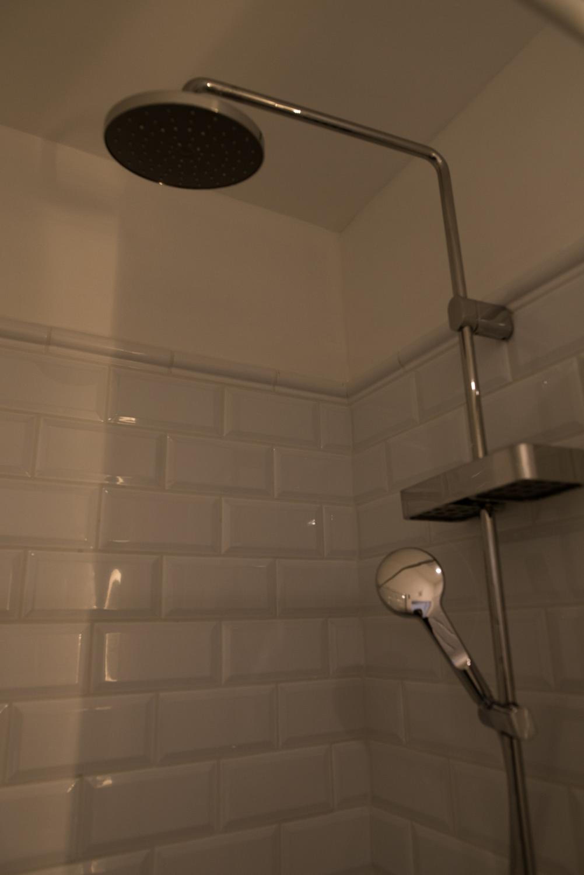 One-Bedroom Apartment - Photo 3