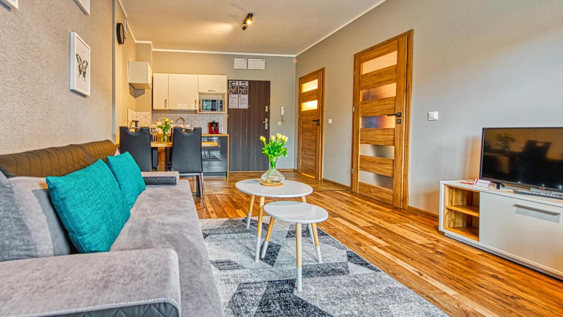 One-Bedroom Apartment - Photo 4