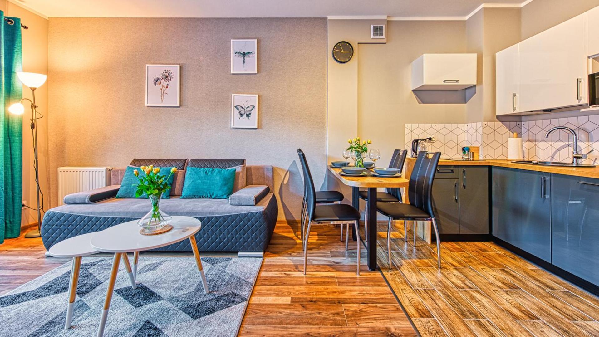 One-Bedroom Apartment - Photo 9