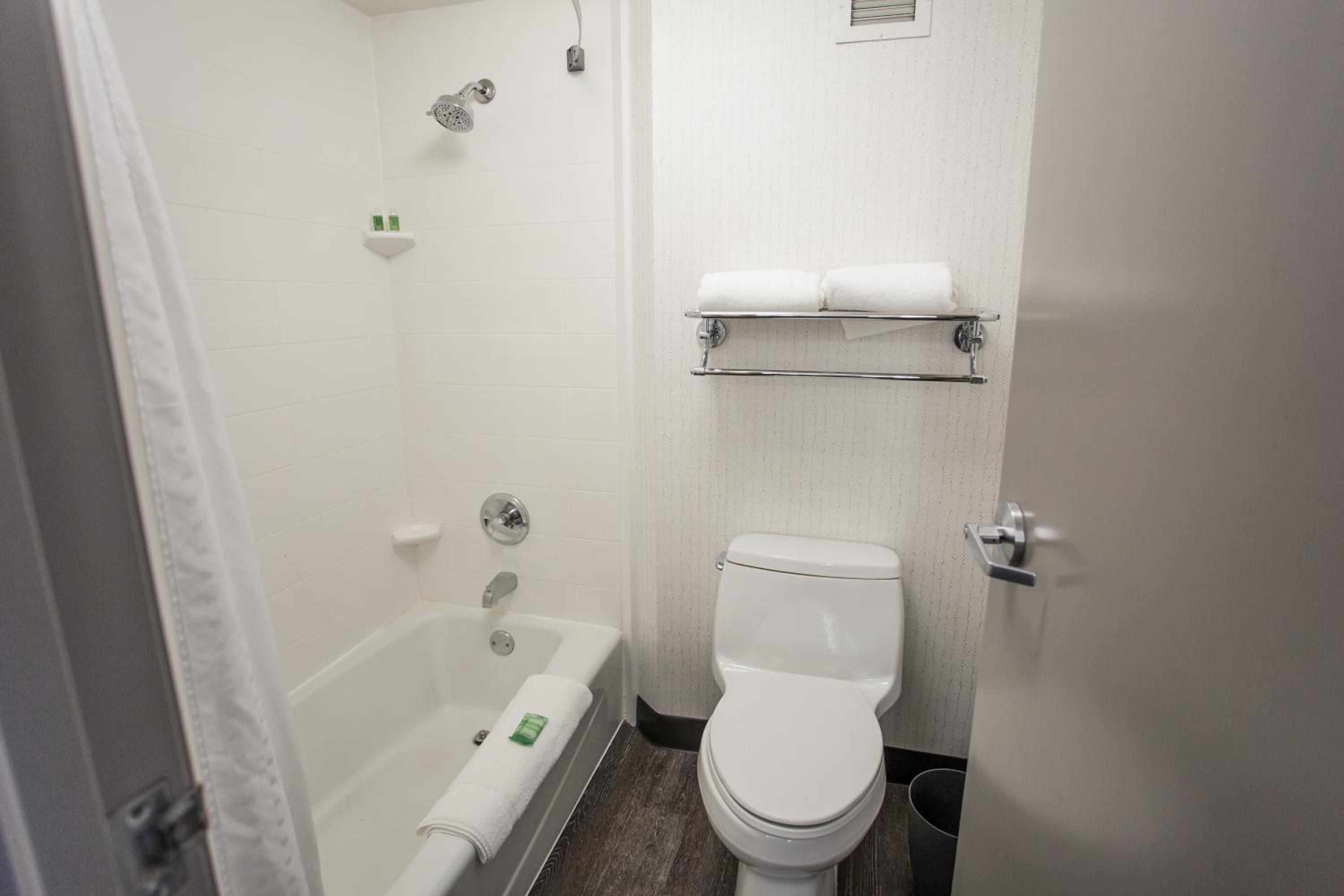 Standard Room - Photo 2