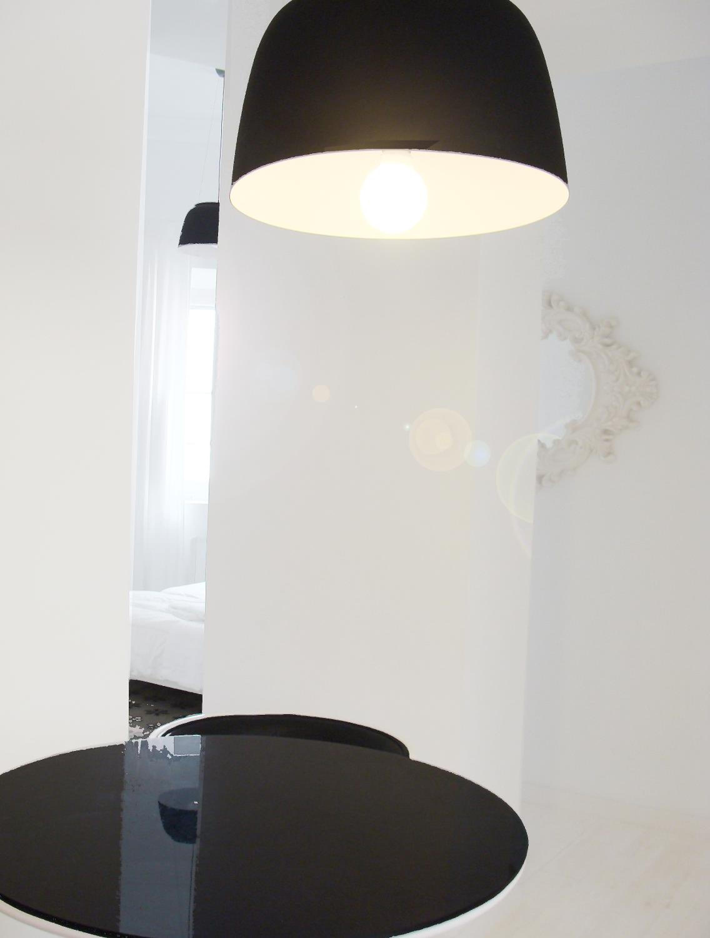 One-Bedroom Apartment (2 Adults) - Photo 6