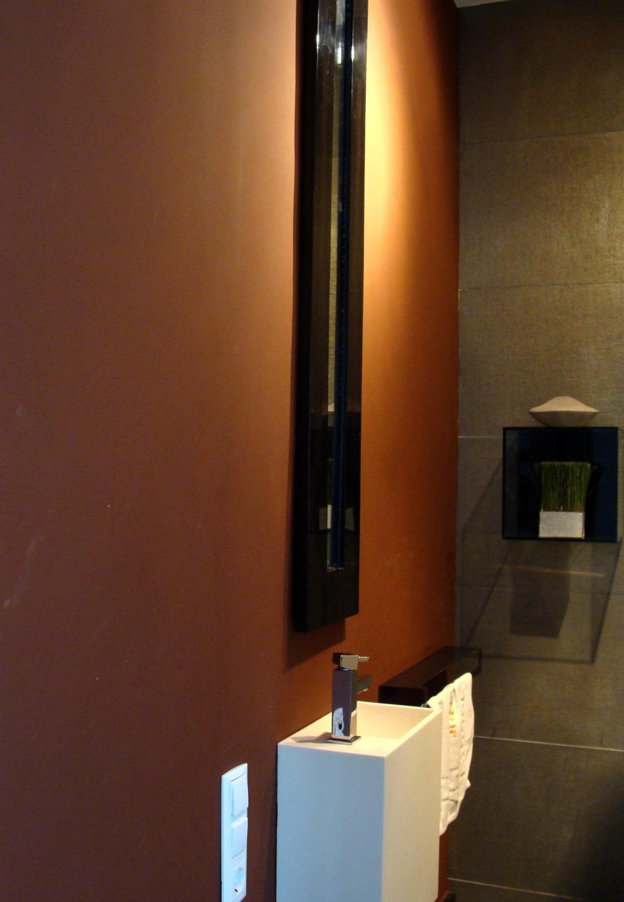 One-Bedroom Apartment with Balcony - Photo 3