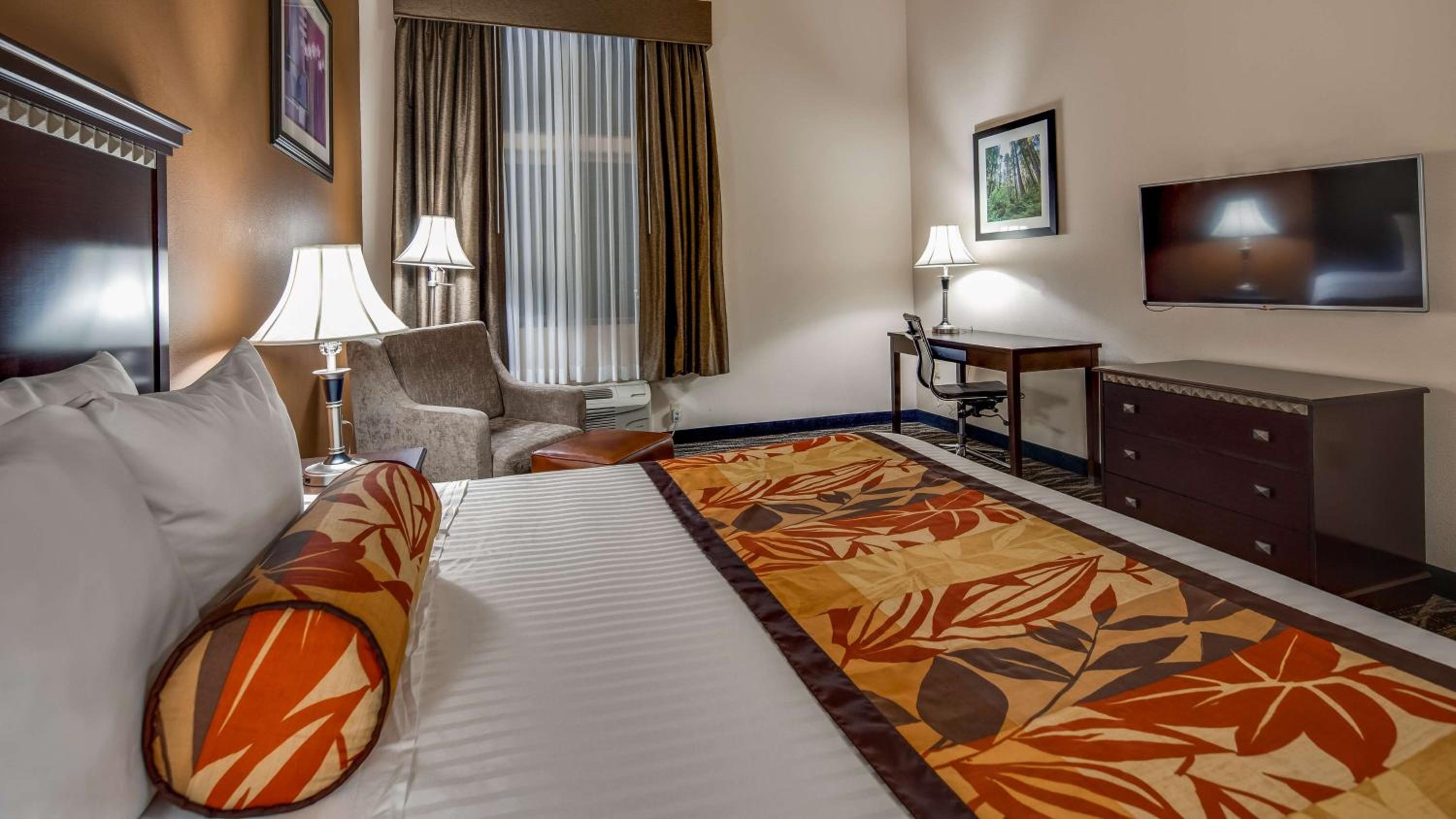 King Room with Spa Bath - Photo 4