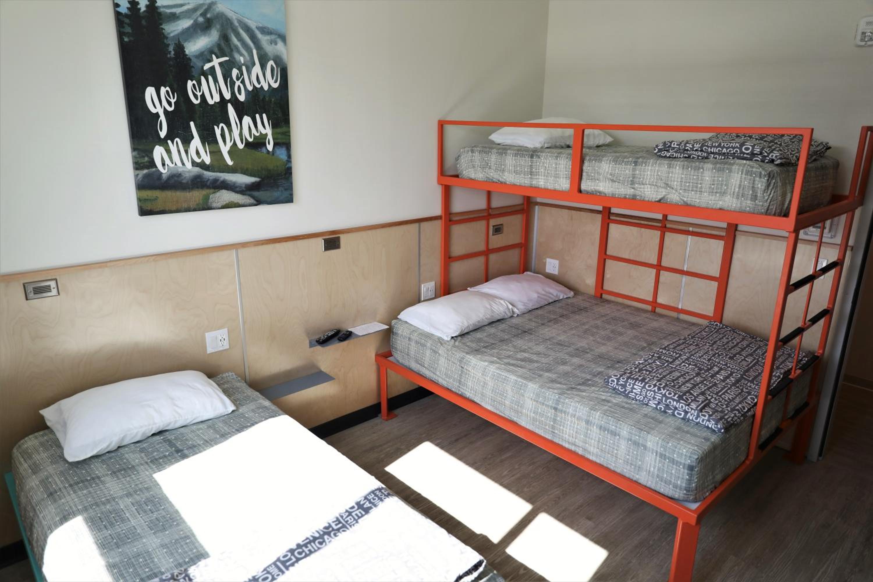 Triple Room with Private Bathroom photo 1