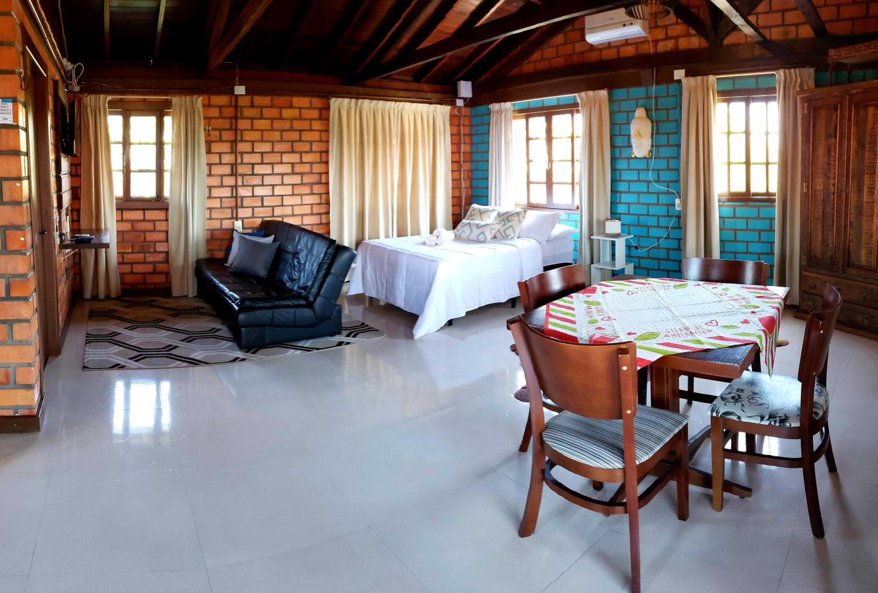 Deluxe Suite with Spa Bath