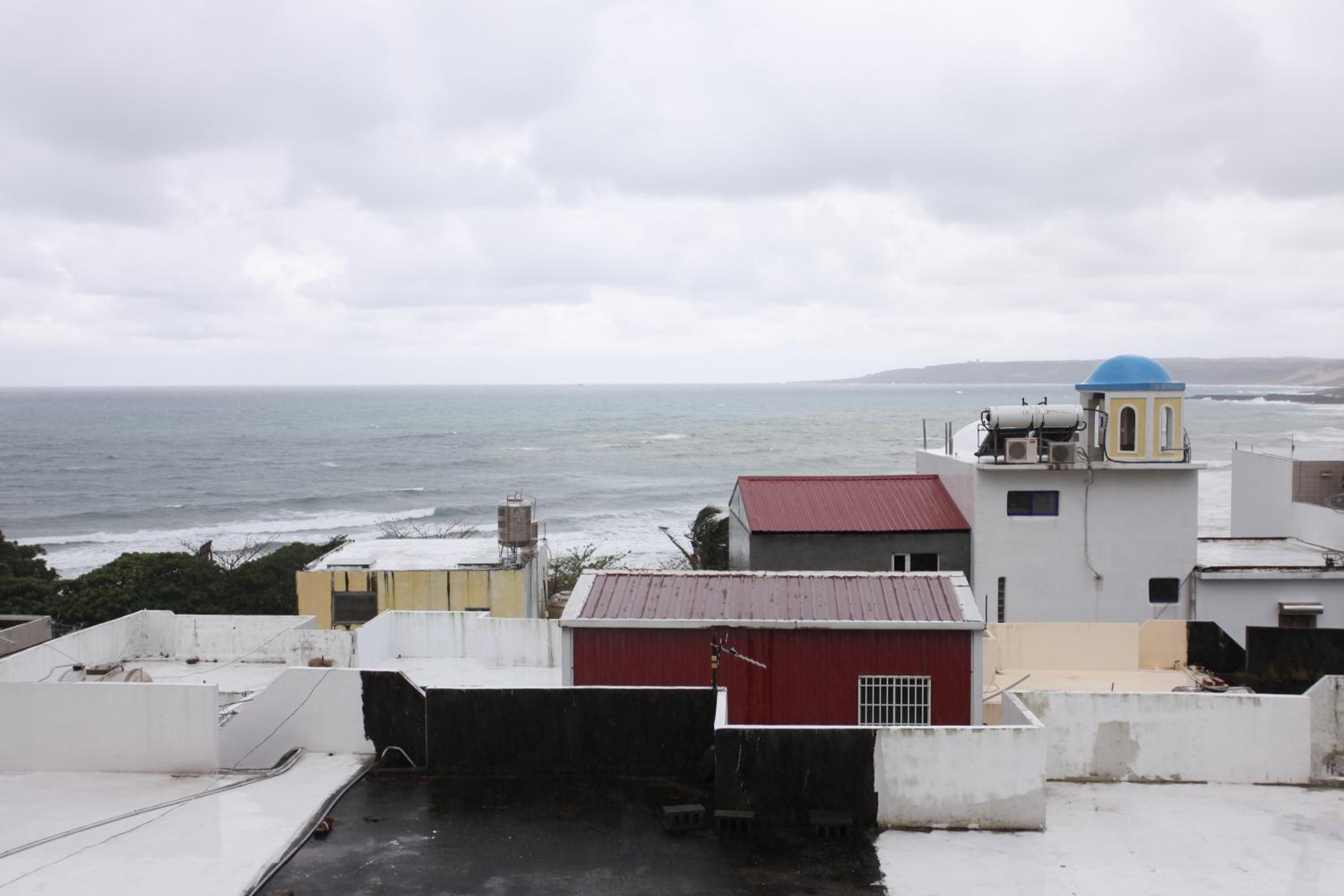 Double Room with Sea View - Photo 9