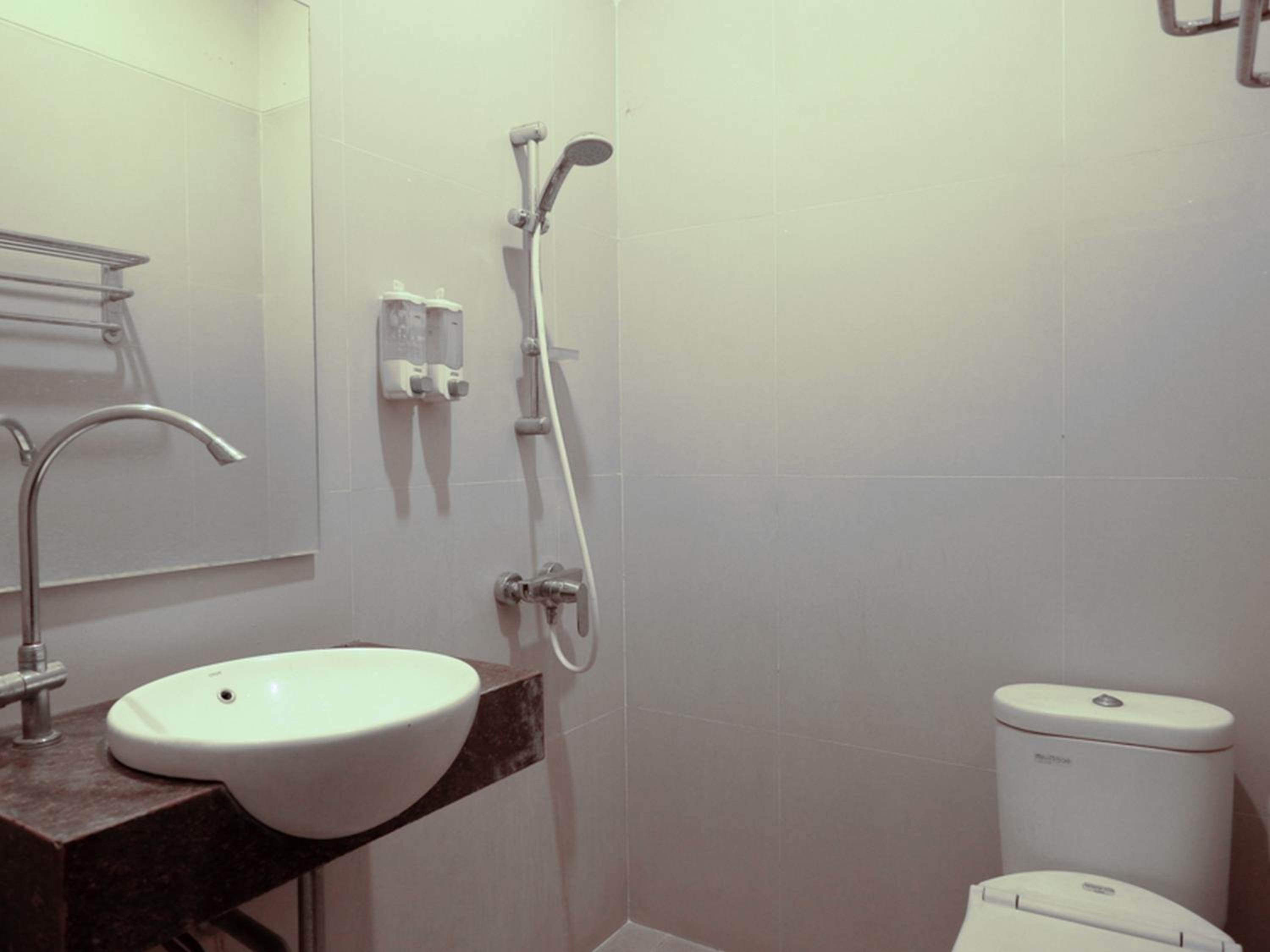 Standard Double Room - Photo 2