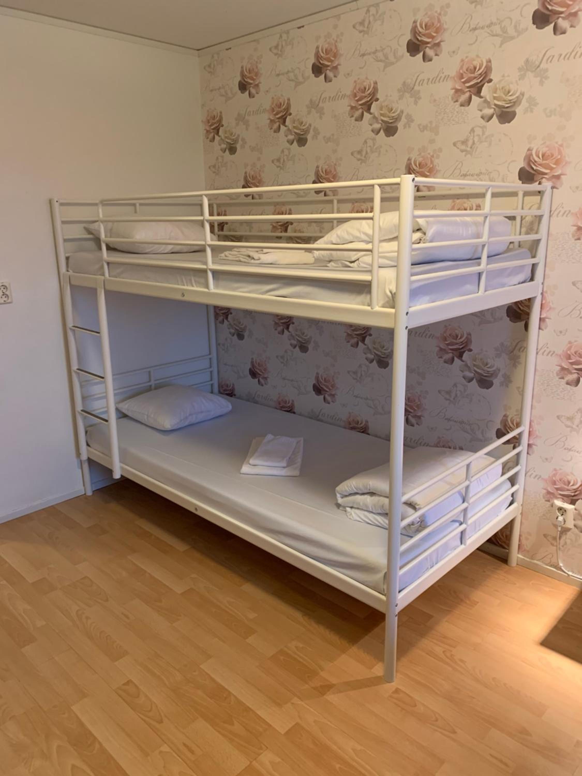 Premium Quadruple Room - Photo 8