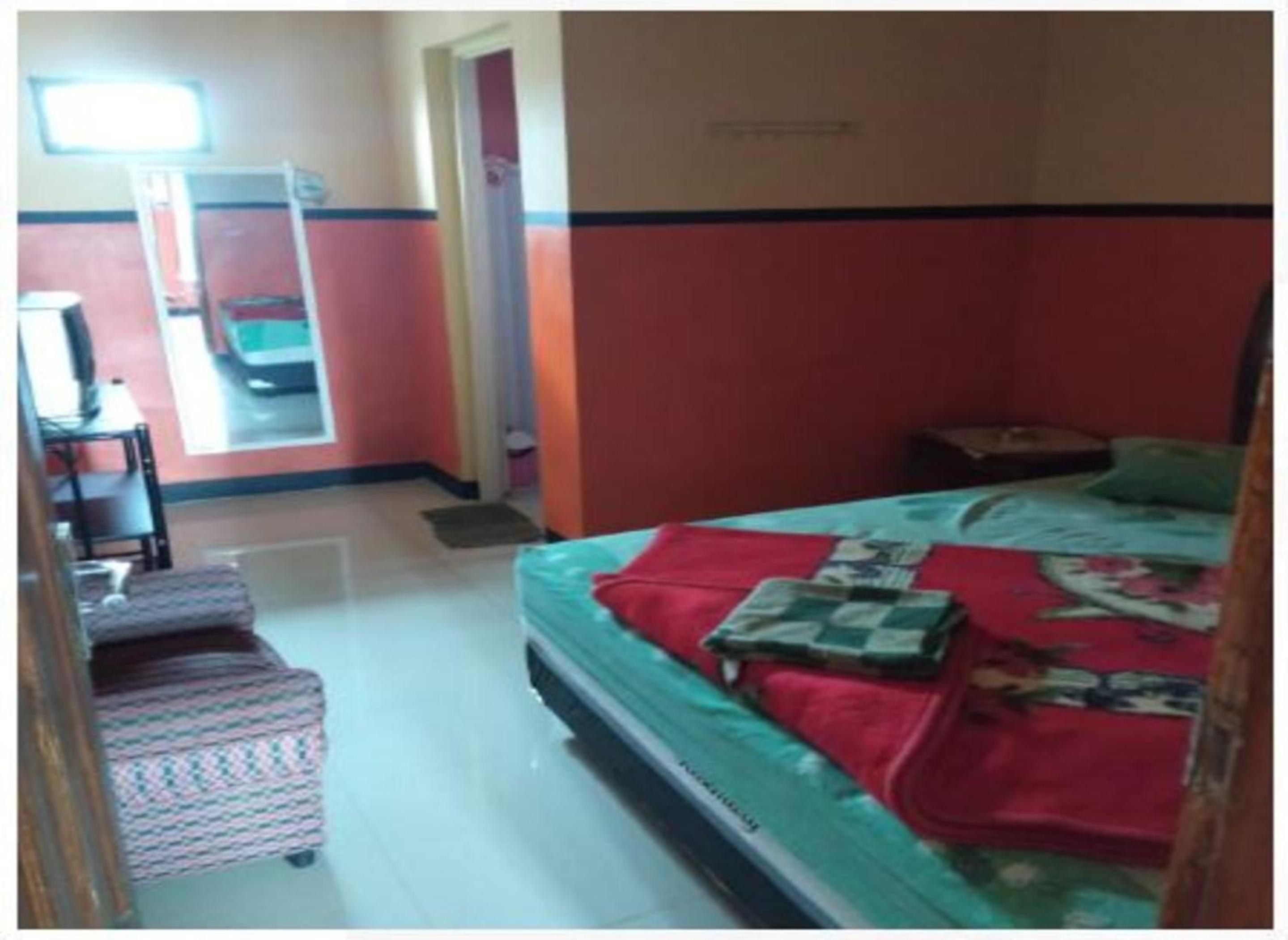 Standard Double Room - Photo 9