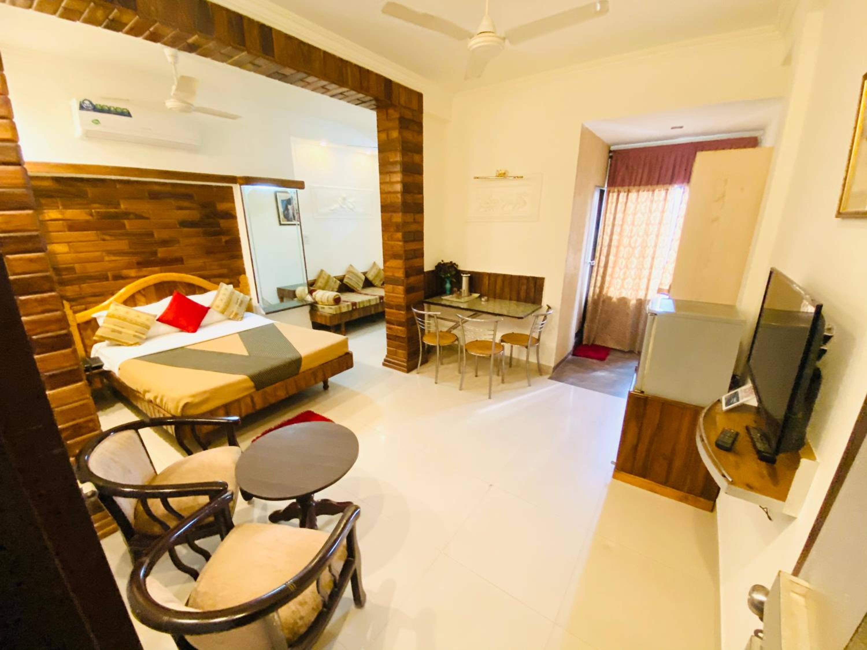 Superior Suite - Photo 1