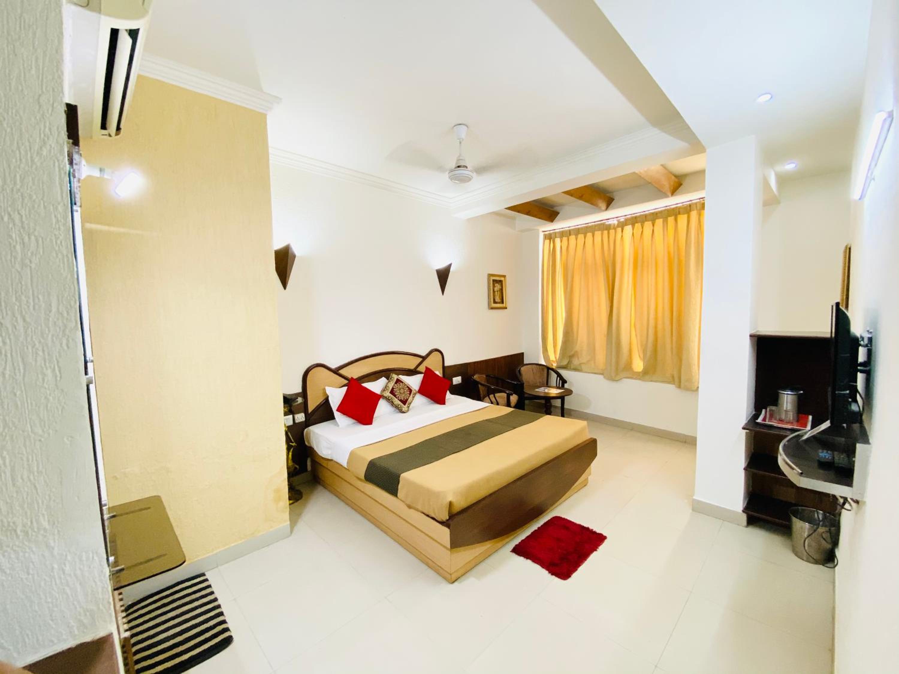 Superior Deluxe Double or Twin Room  - Photo 1