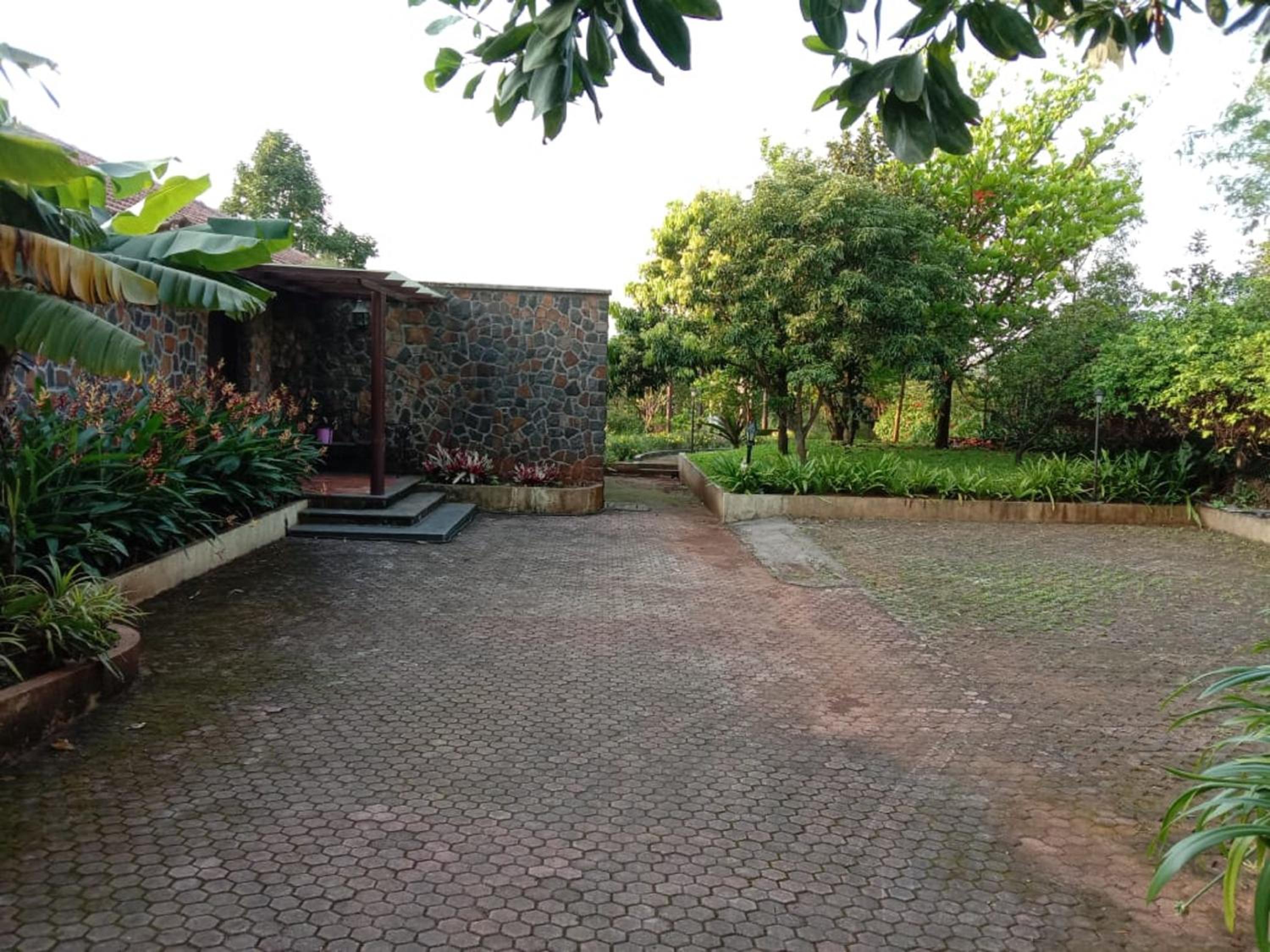 Three-Bedroom Villa photo 2