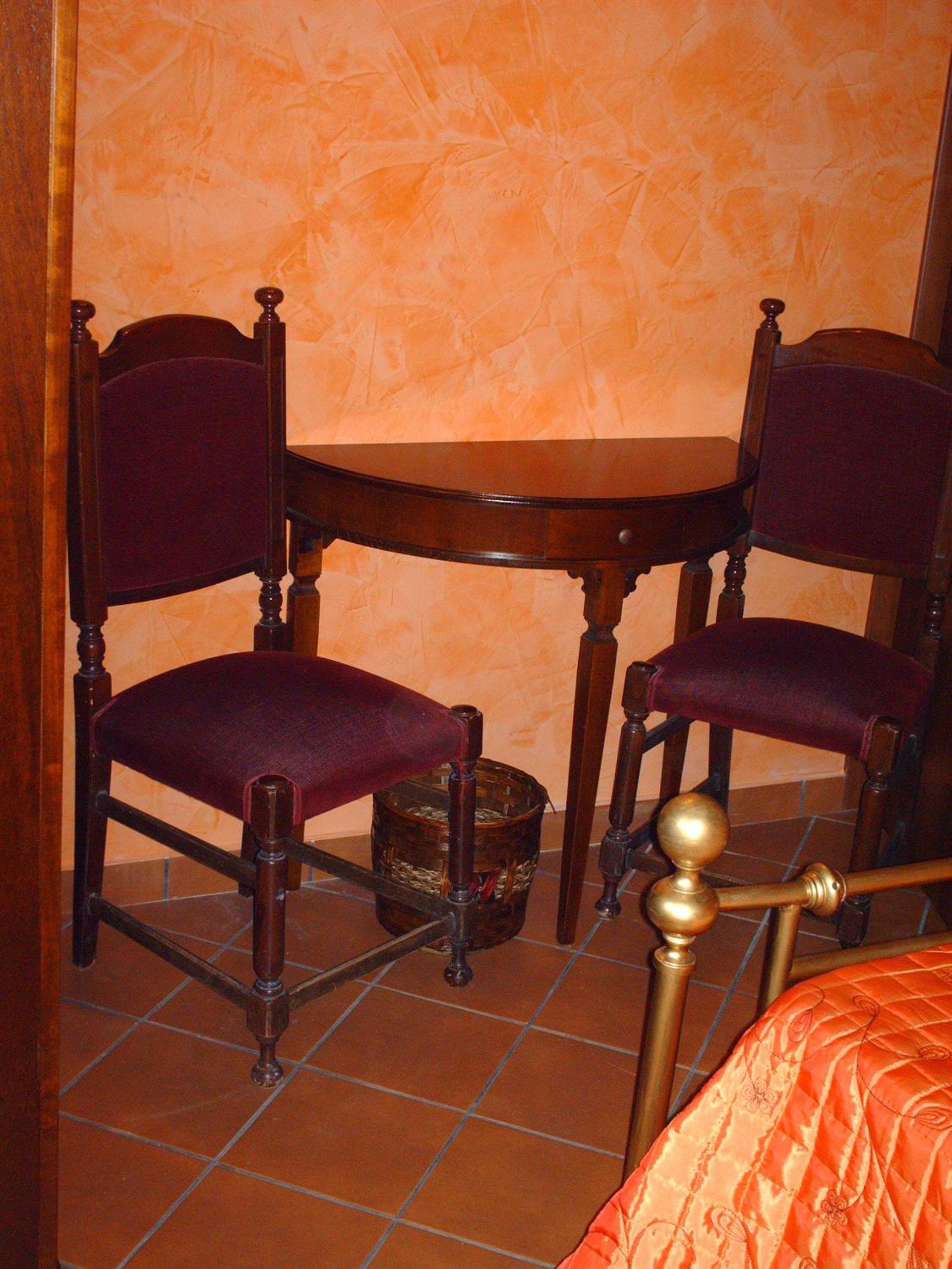 Double Room with Balcony - Photo 24