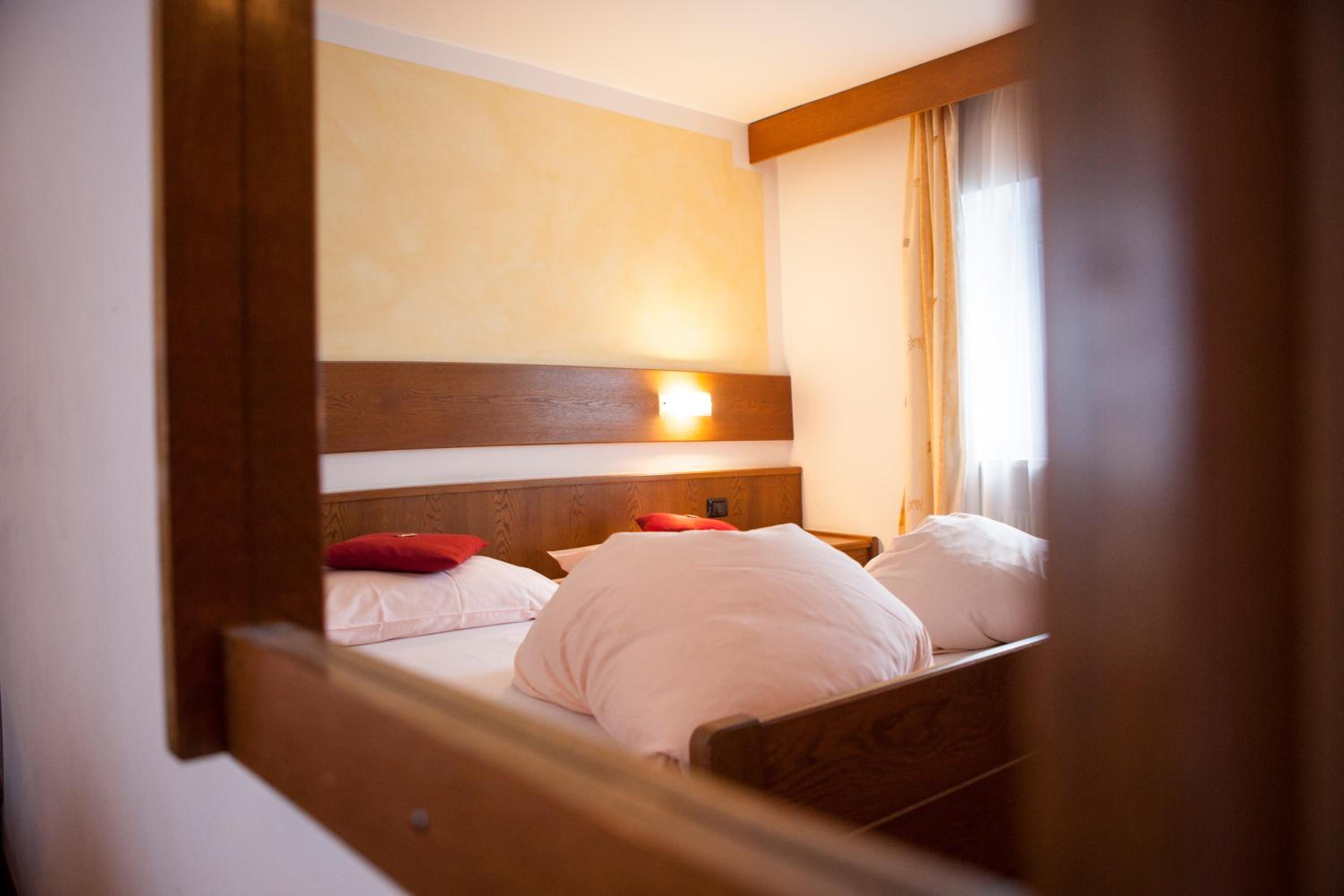 Double Room with Balcony photo 3