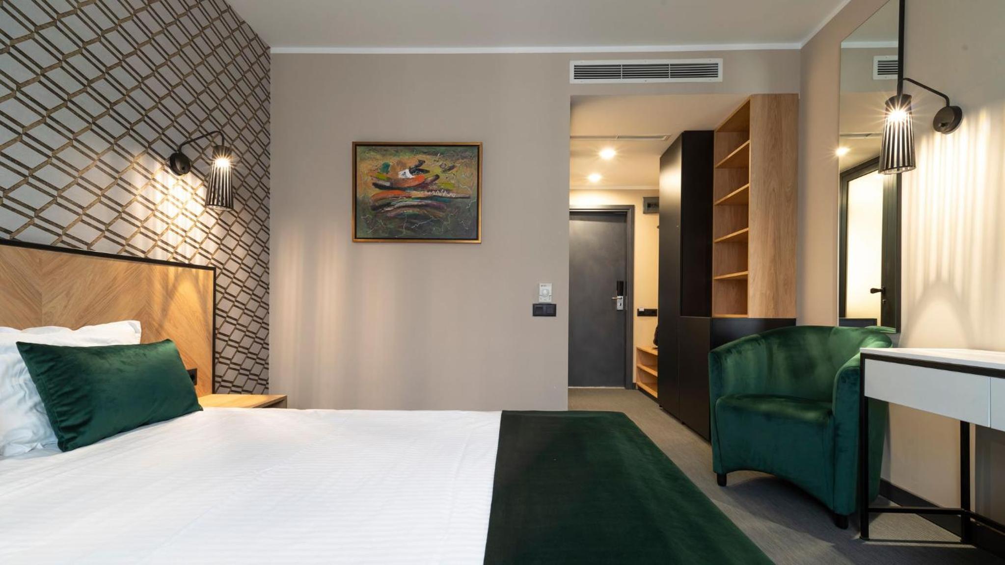Deluxe Double Room - Photo 6