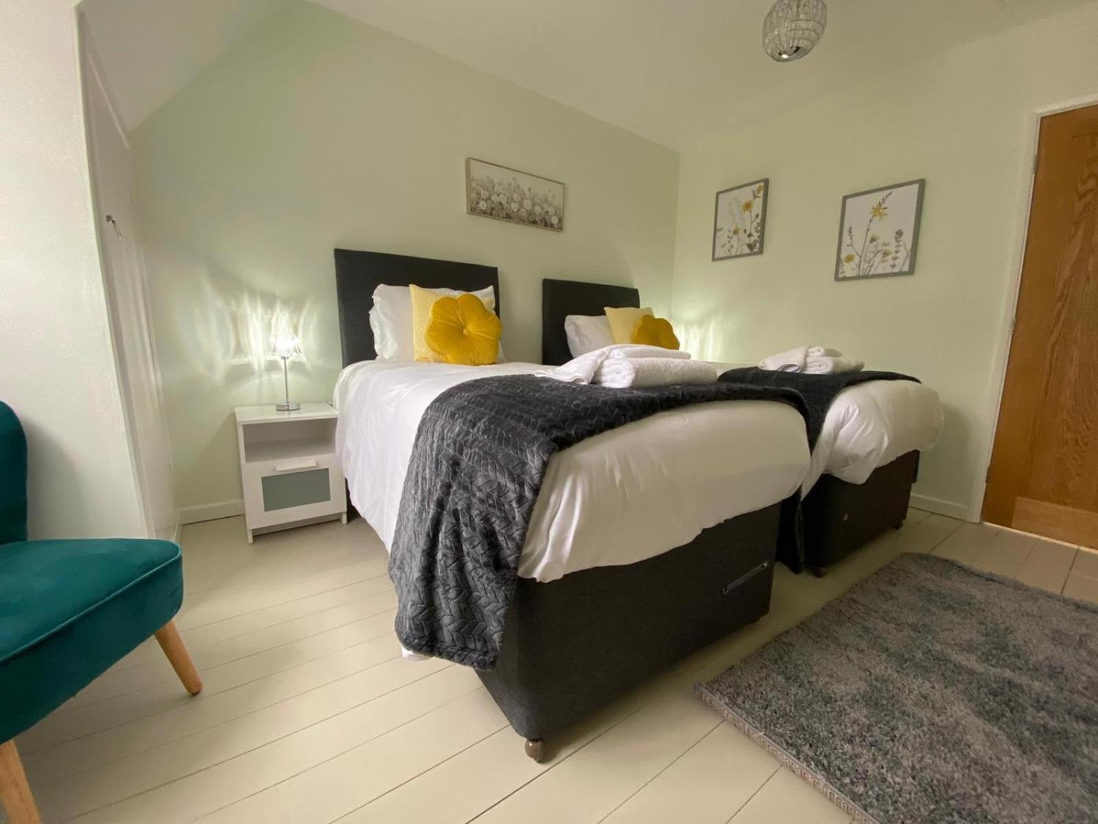 Two-Bedroom House - Photo 14