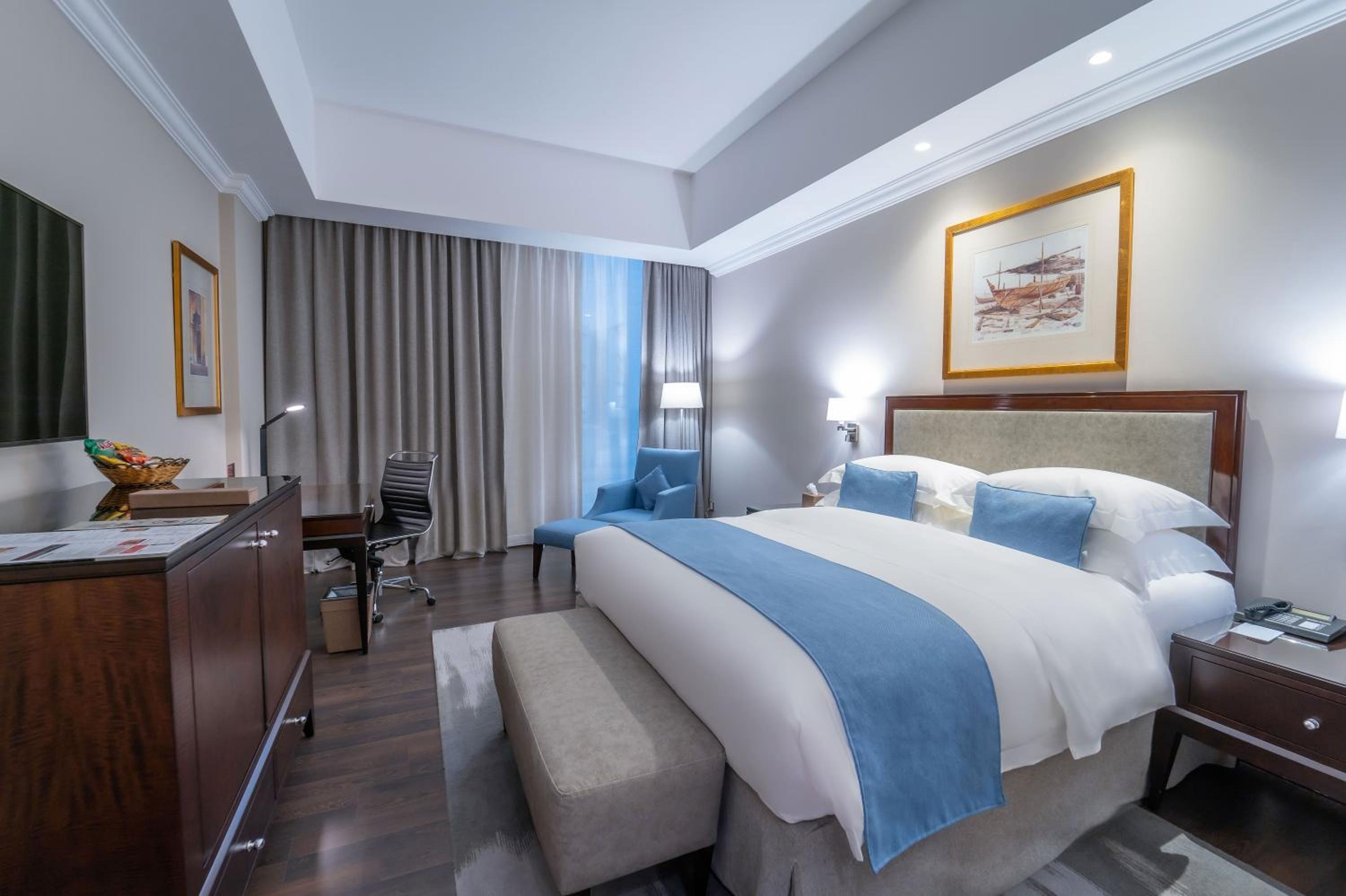 Deluxe King Room - Photo 1