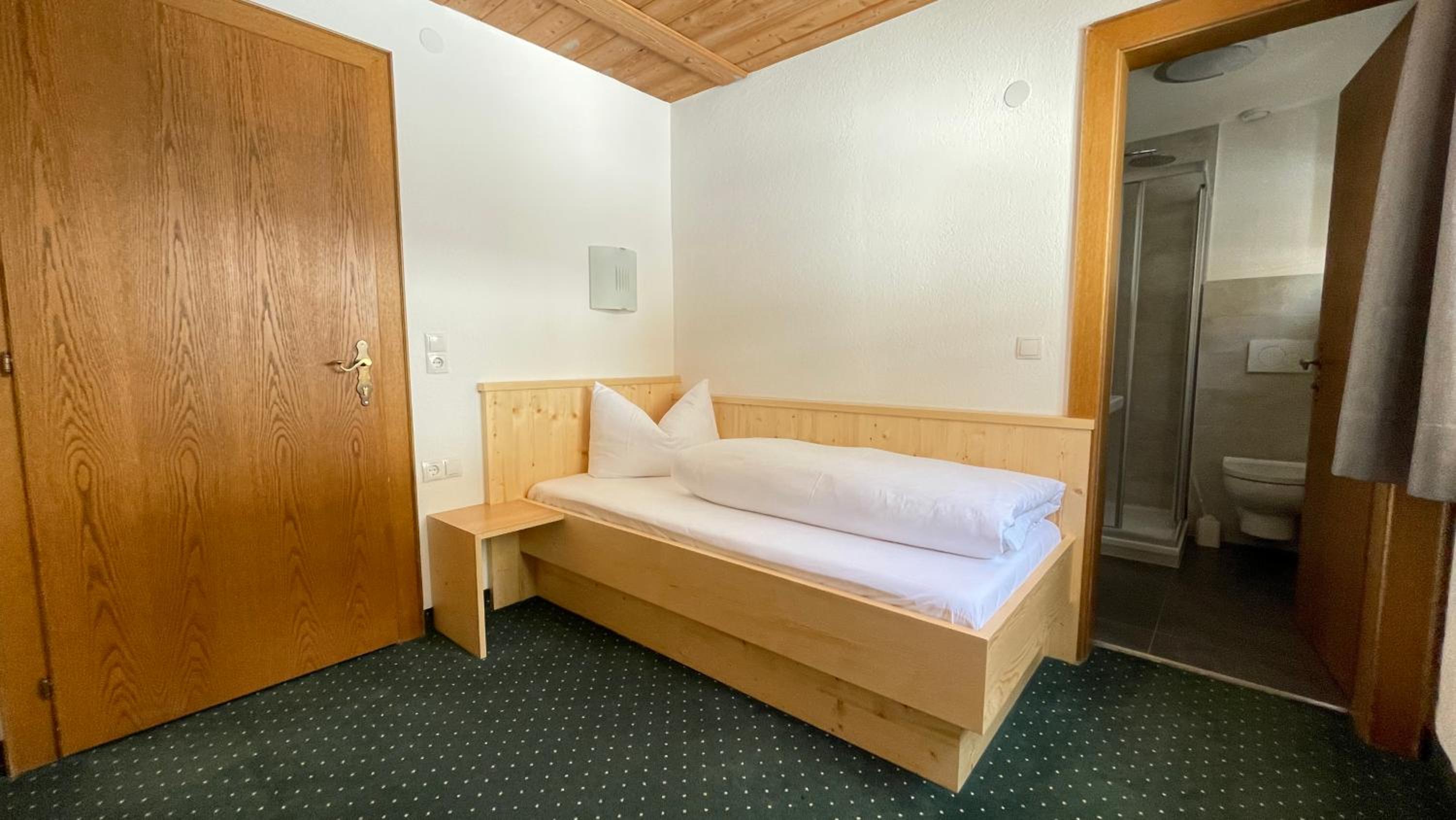 Single Room photo 1