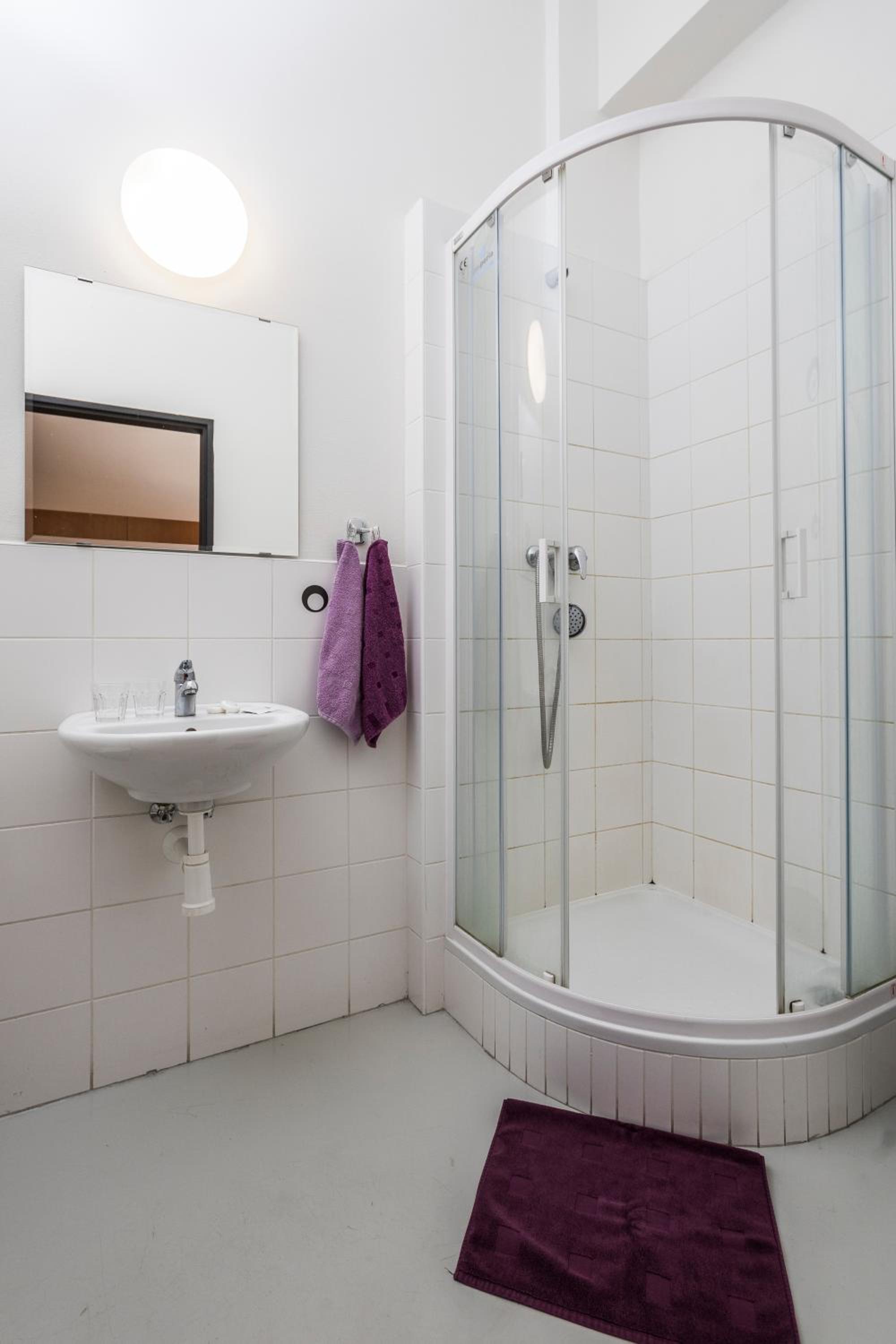 Double or Twin Room - Photo 3