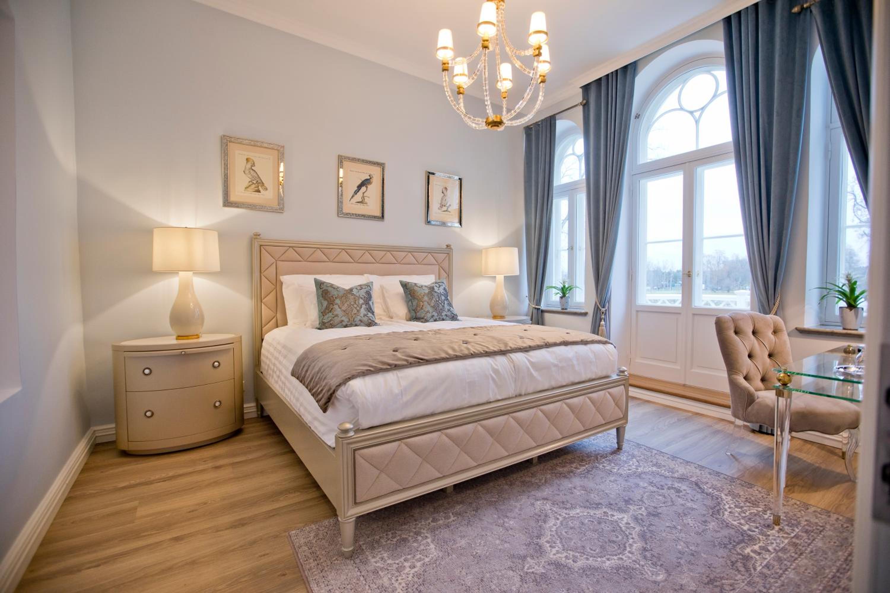 Two-Bedroom Suite with Balcony photo 1