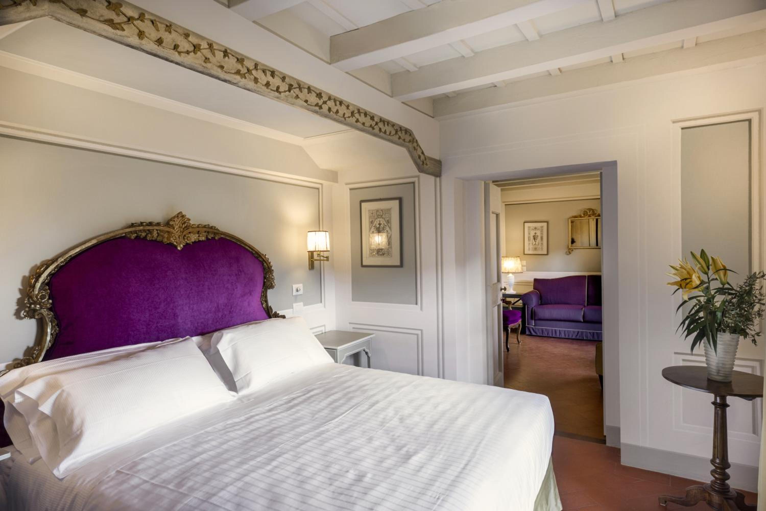 Queen Suite photo 3