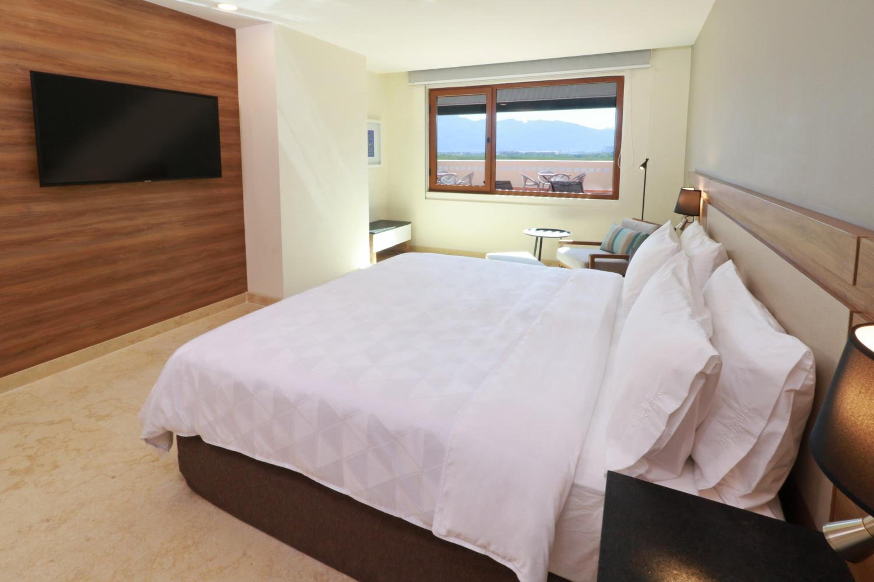 King Suite with Sofa Bed - Photo 2