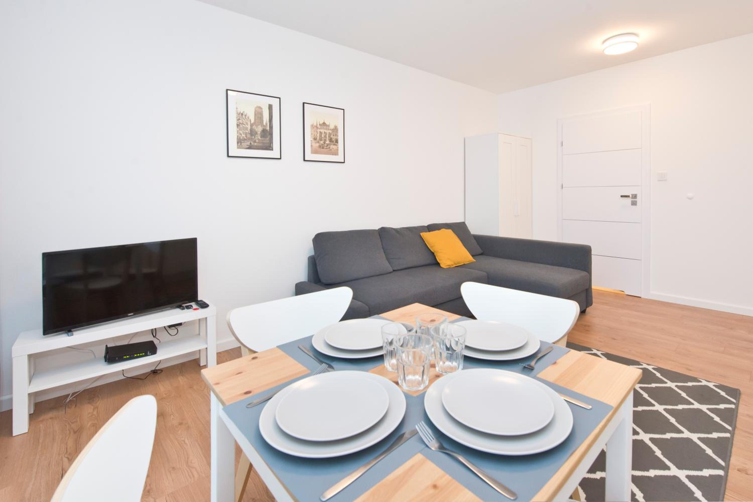 One-Bedroom Apartment - Photo 3