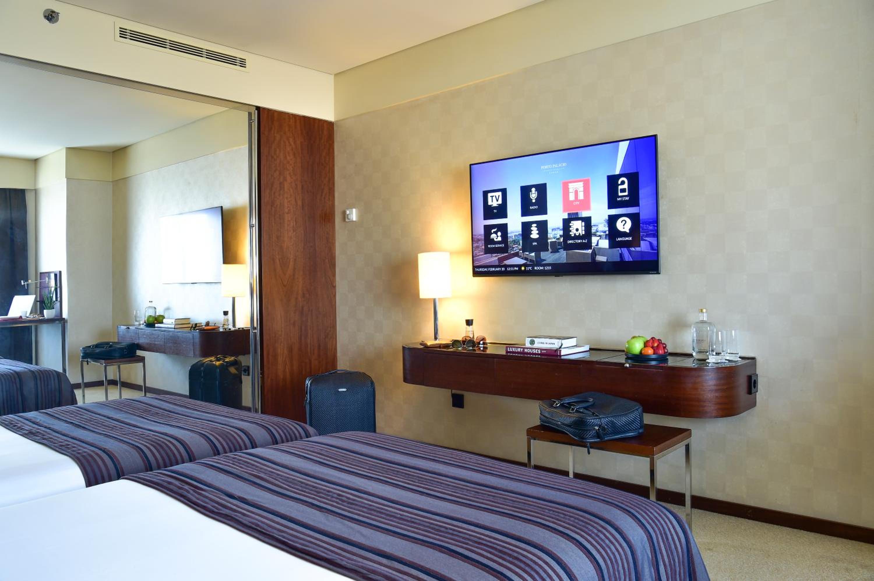 Executive Twin Room - Photo 6