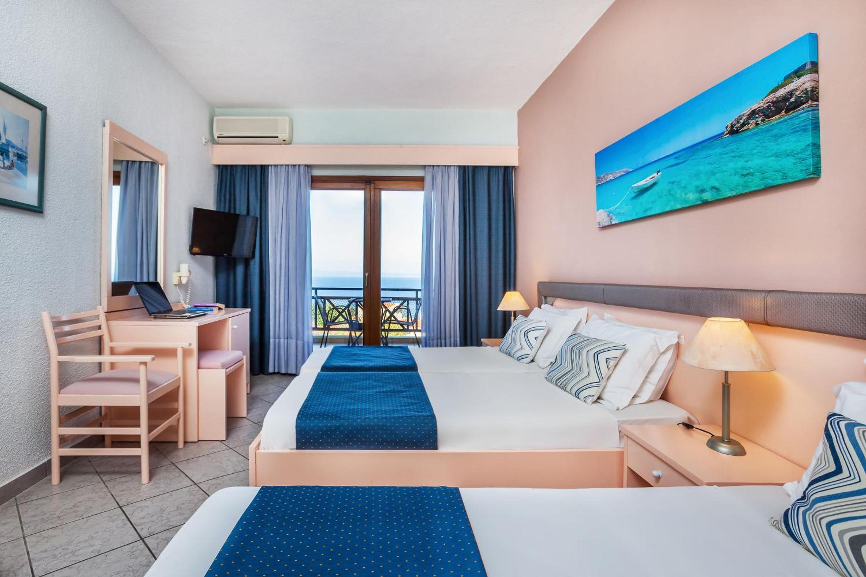 Standard Triple Room - Photo 3