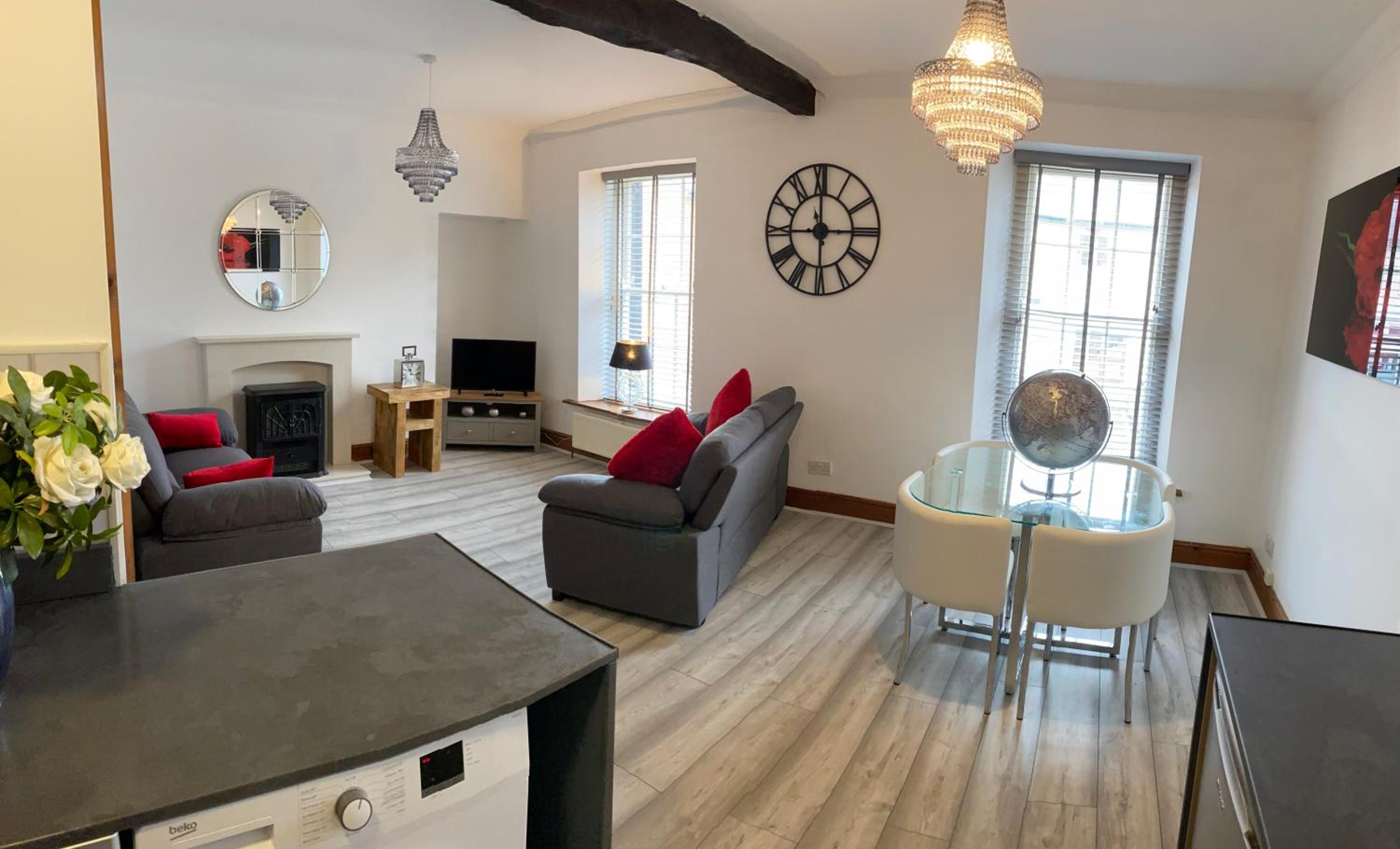 Two-Bedroom House - Photo 14