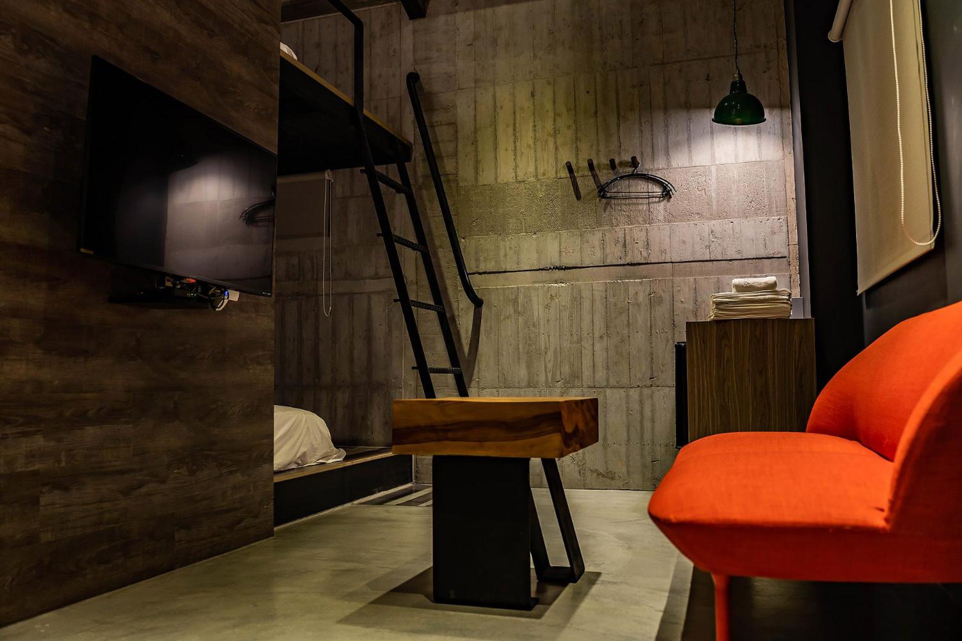 Quadruple Room - Photo 1