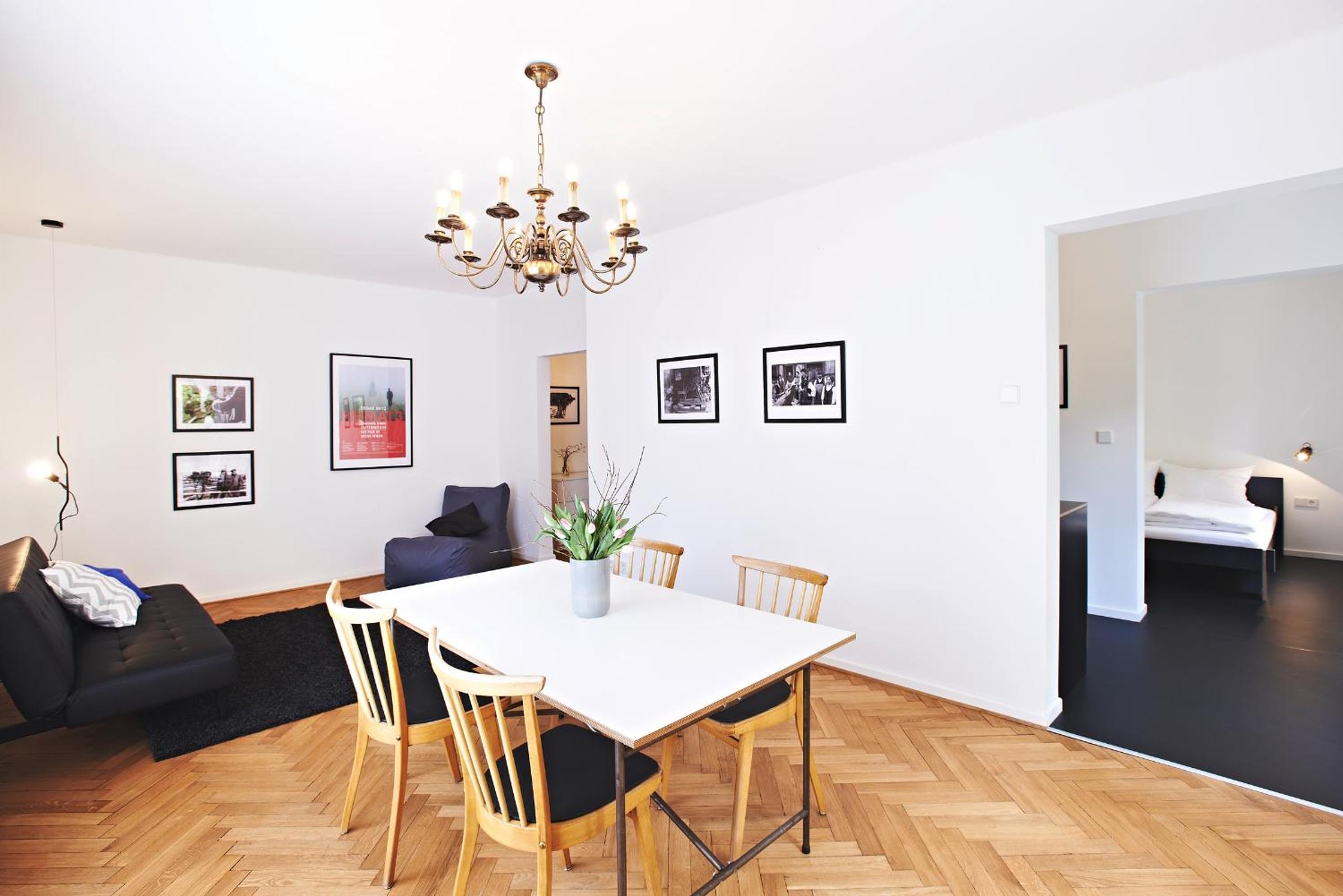Apartment With Balcony photo 3