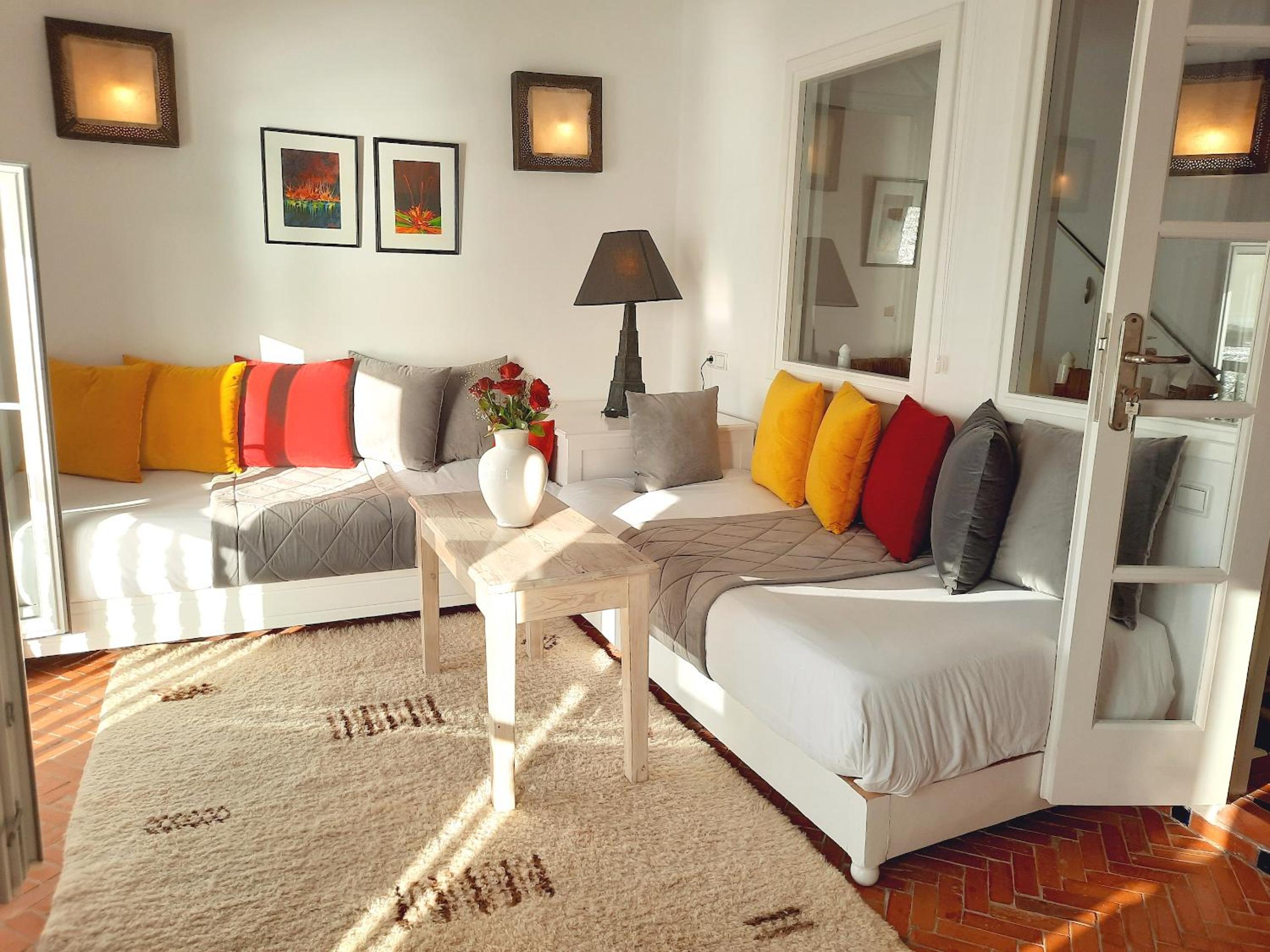 Apartment photo 2