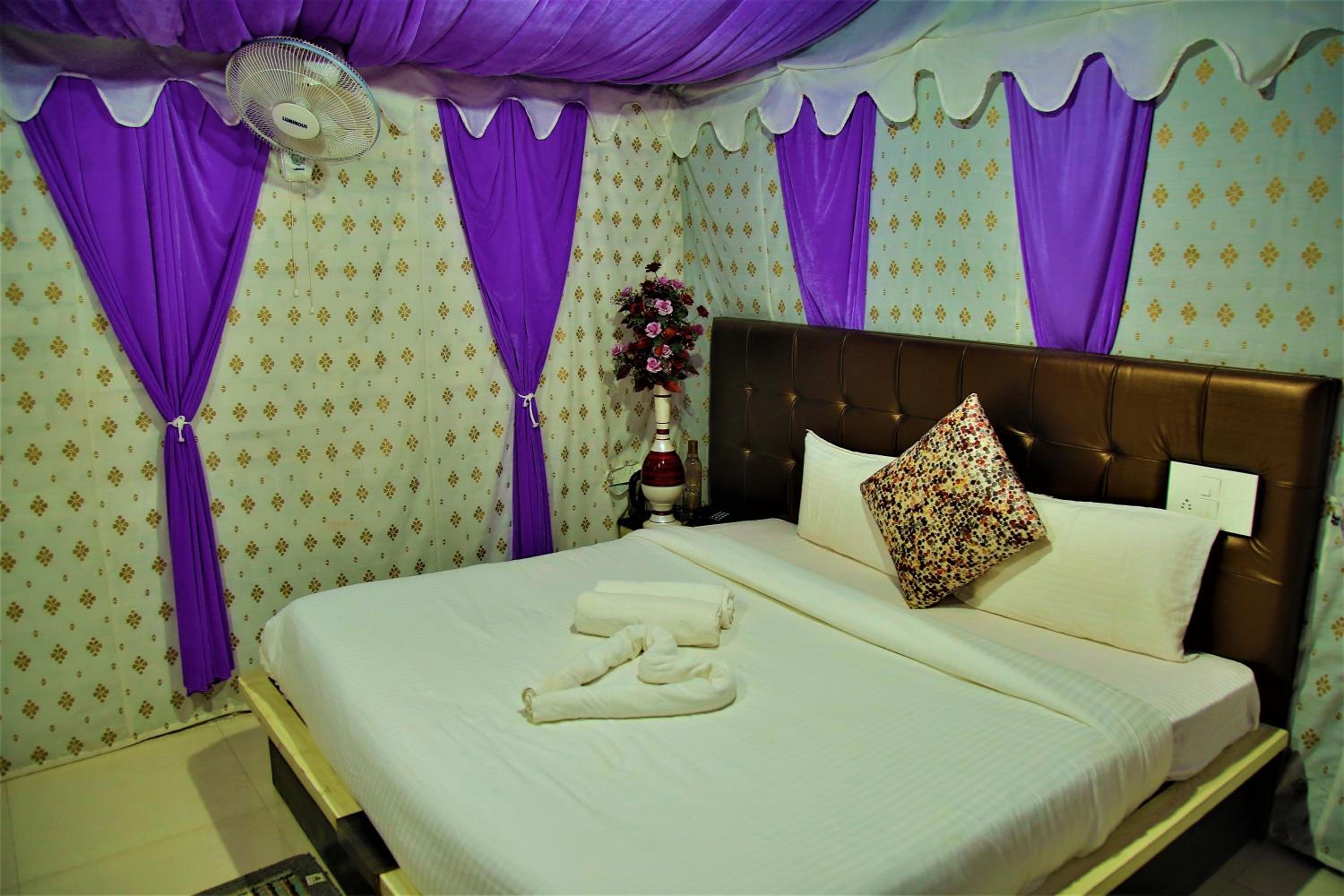 Double Room with Garden View - Photo 6