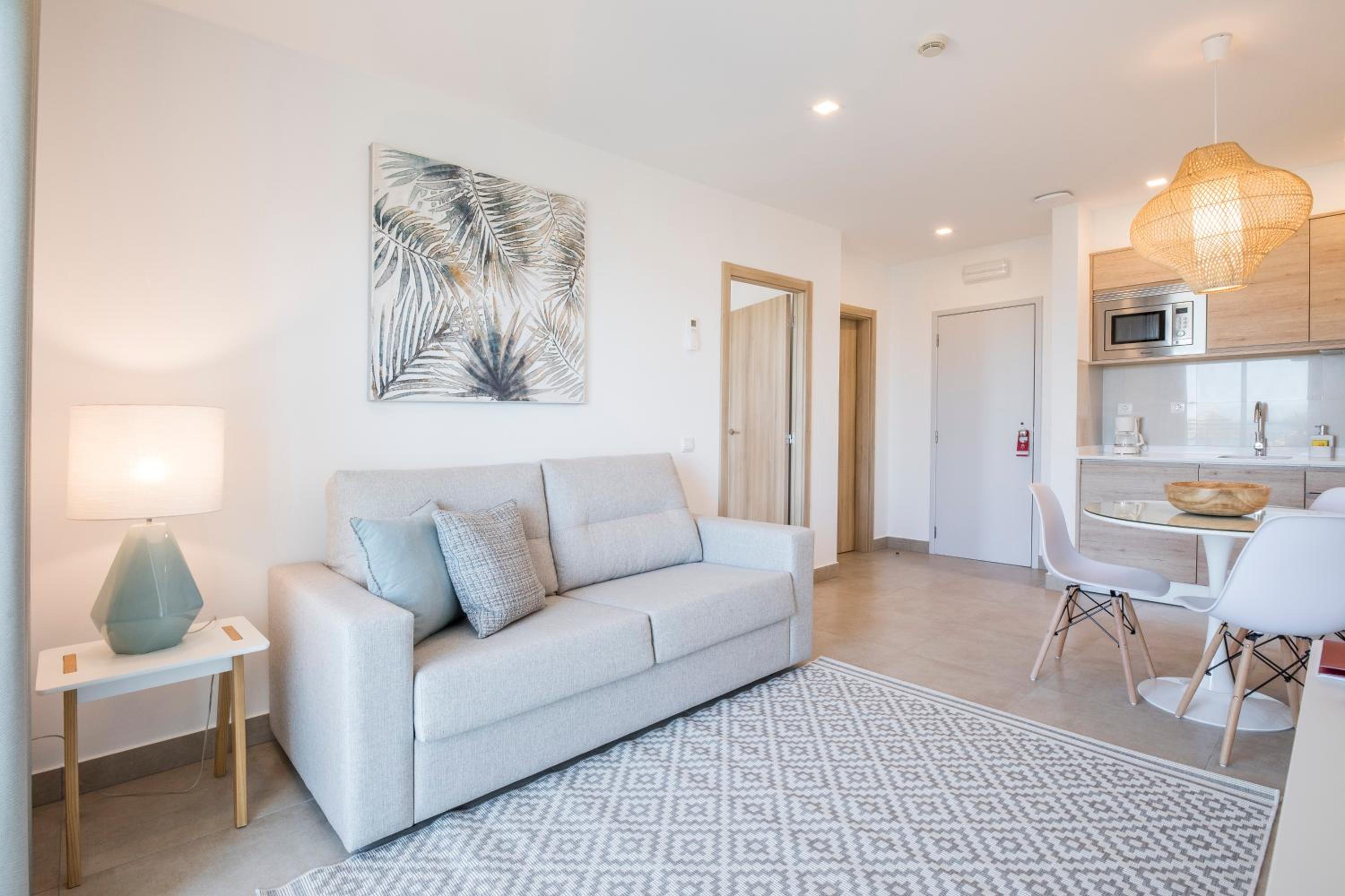 Premium One-Bedroom Apartment with Sea View - Photo 13