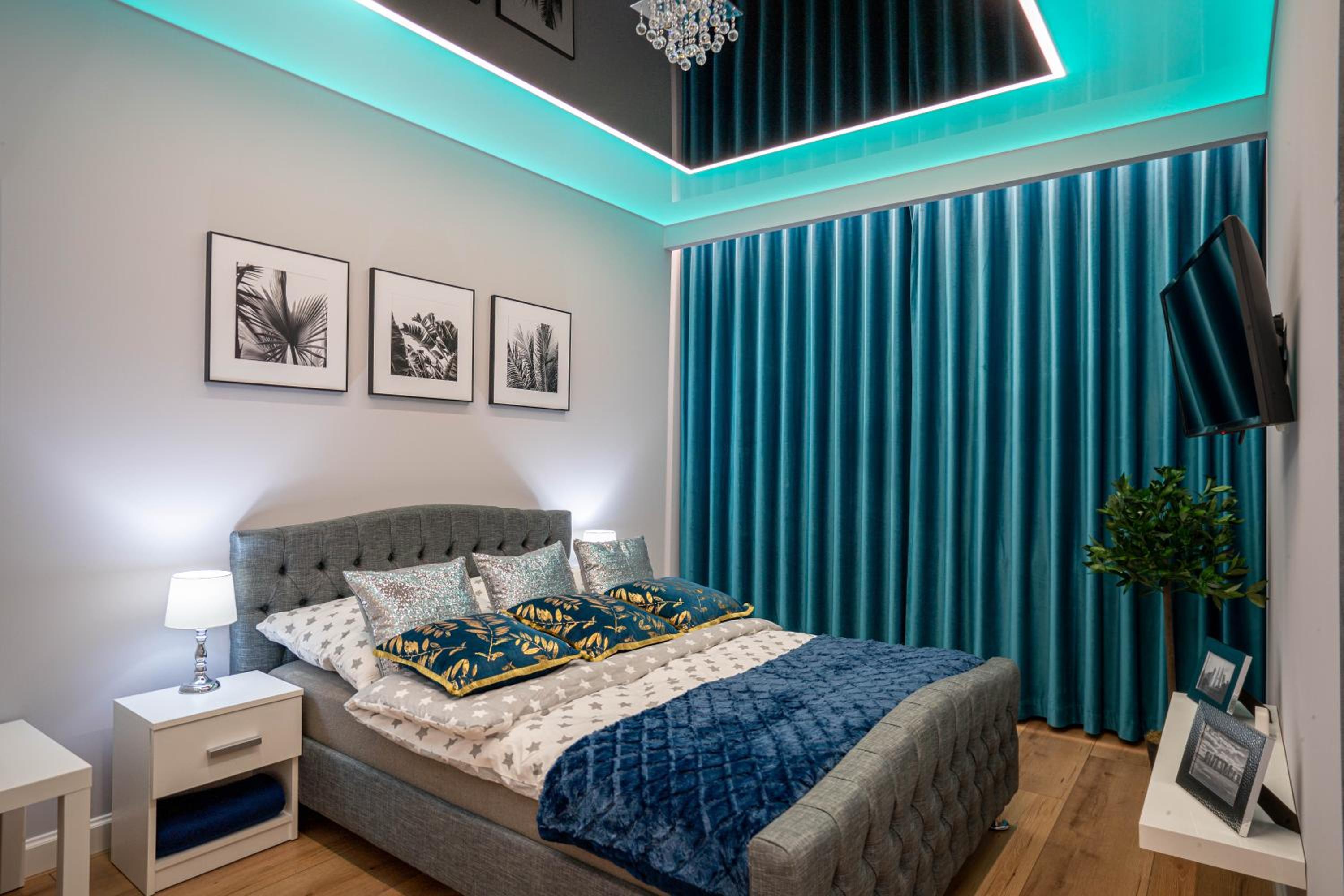 Two-Bedroom Apartment - Photo 42