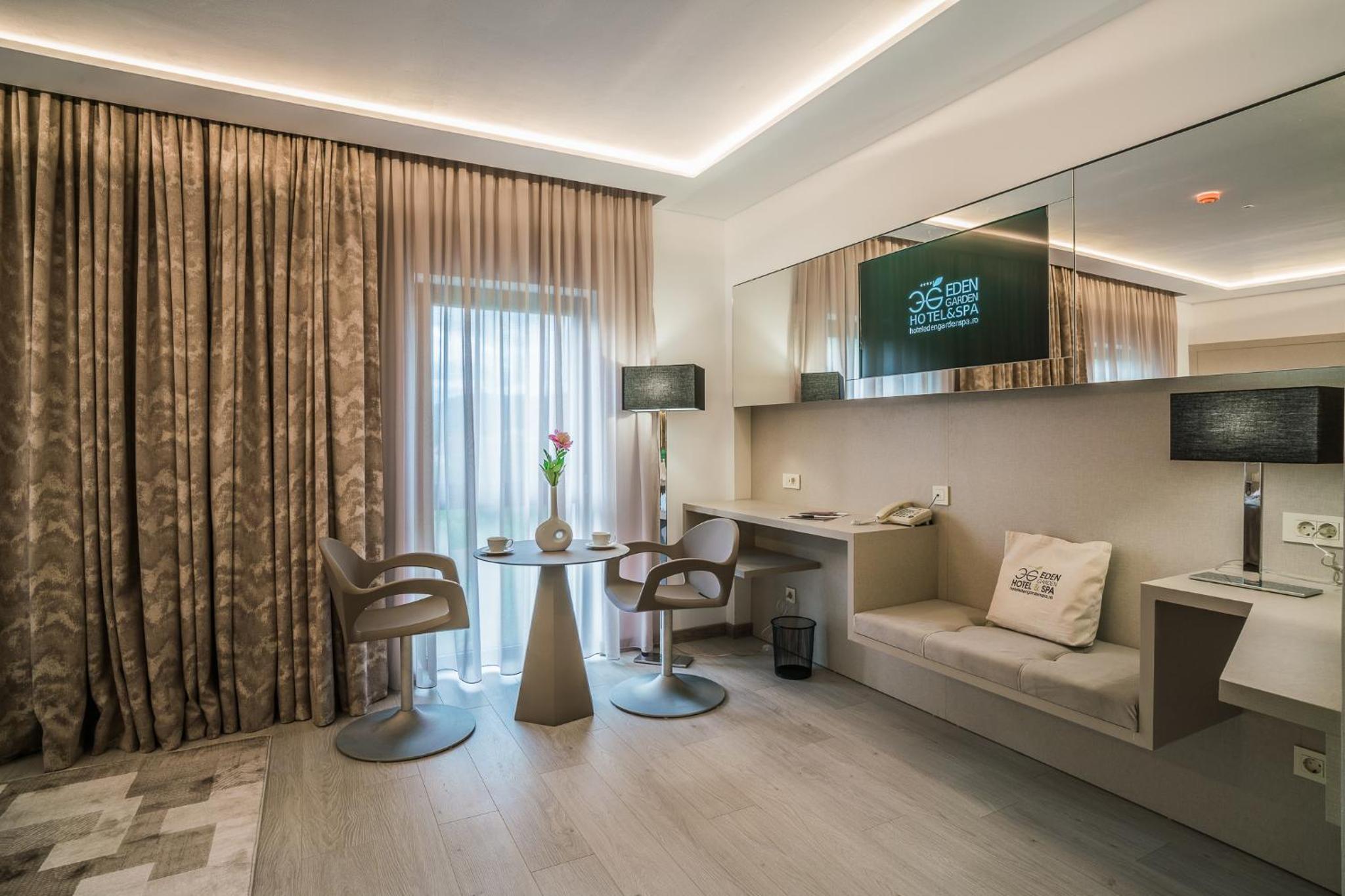Superior Double Room - Photo 2
