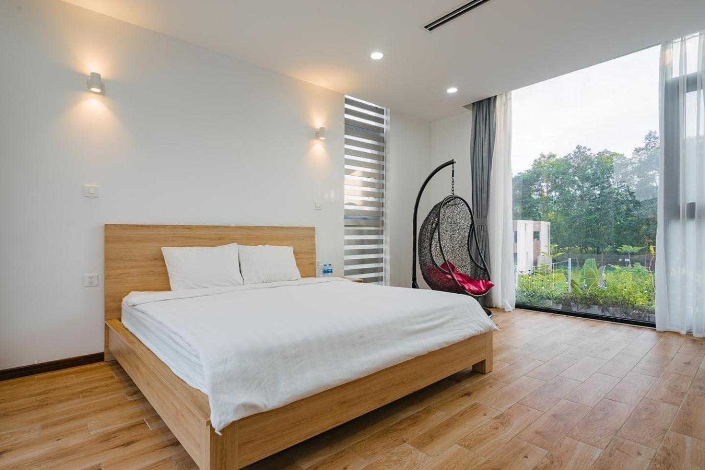 Villa with Private Pool - Photo 16