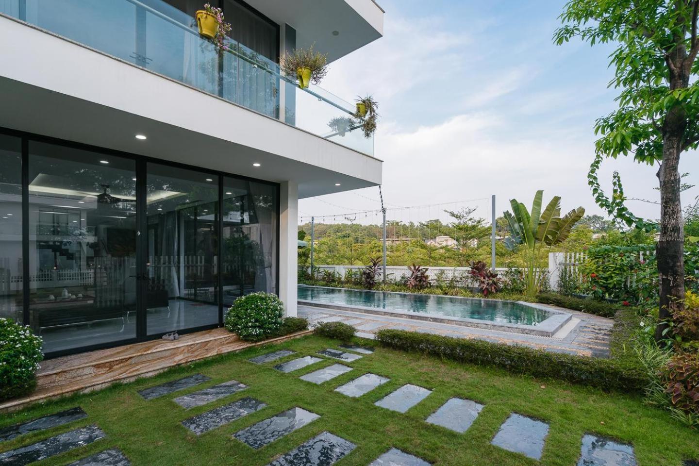 Villa with Private Pool - Photo 19