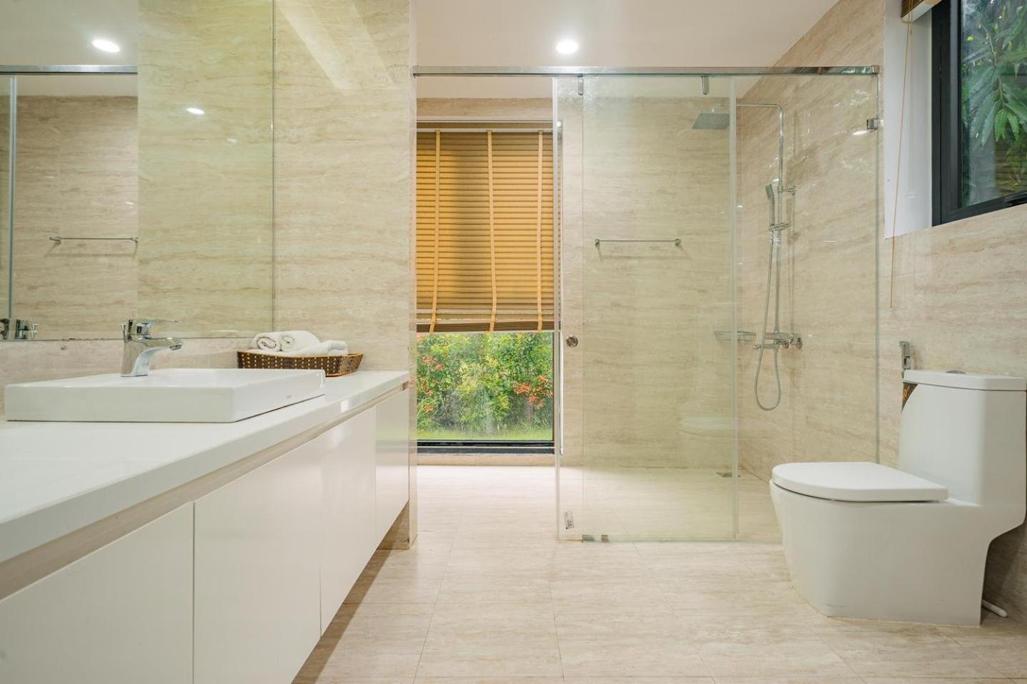 Villa with Private Pool - Photo 20