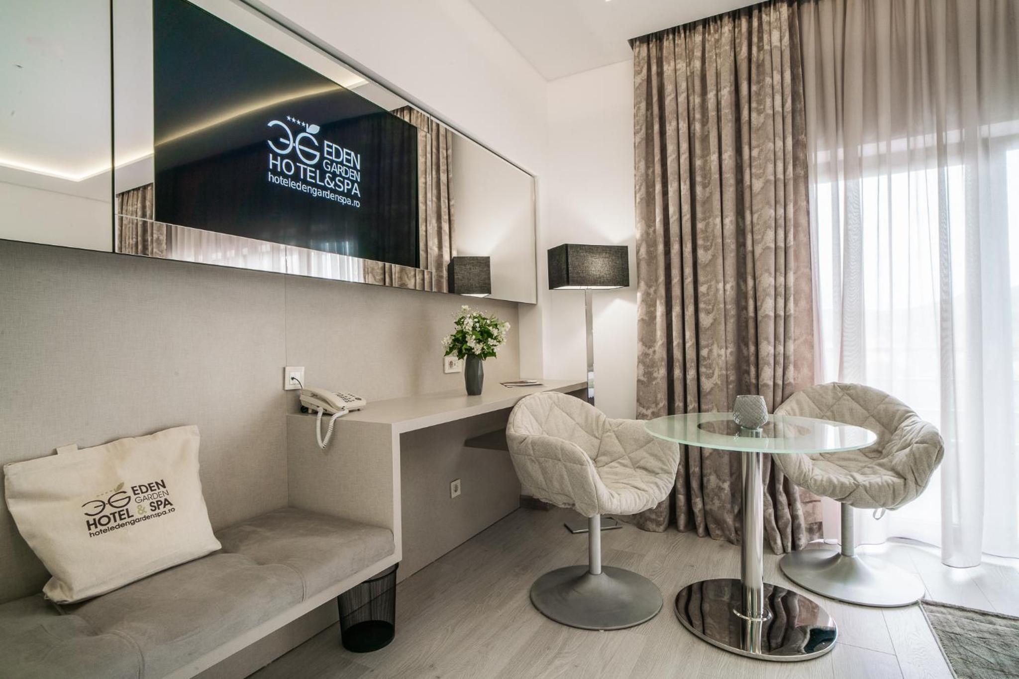 Superior Double or Twin Room with Mountain View - Photo 1