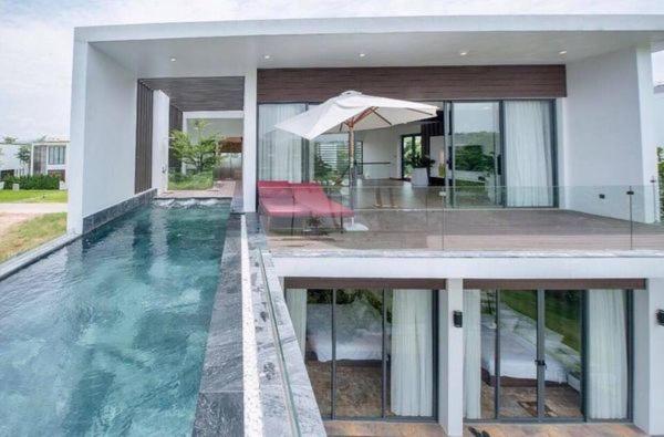 Three-Bedroom Villa - Photo 2