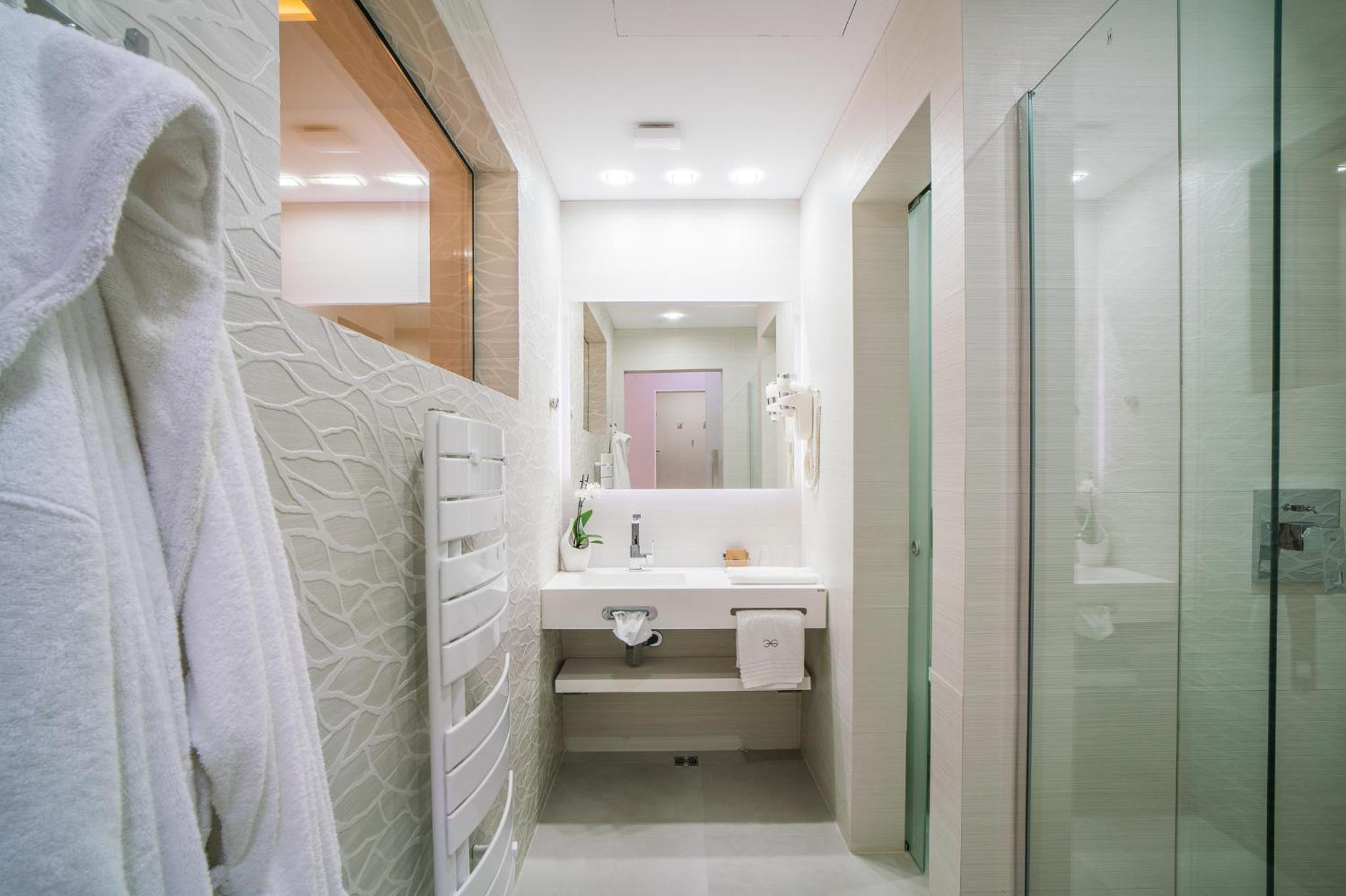 Superior Double or Twin Room with Mountain View - Photo 4