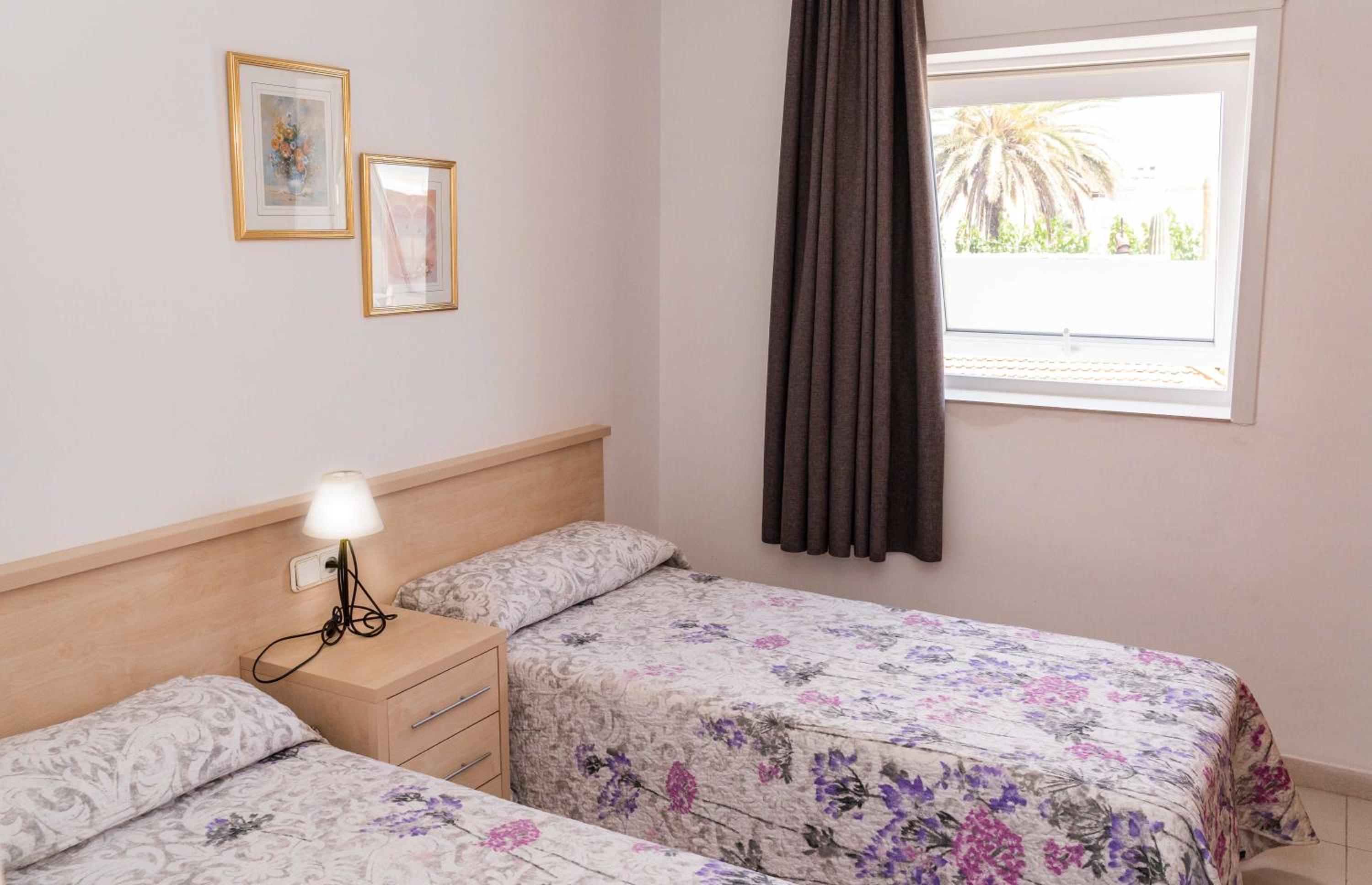 Standard Two-Bedroom Apartment with Parking (4 Adults + 2 Children) photo 3