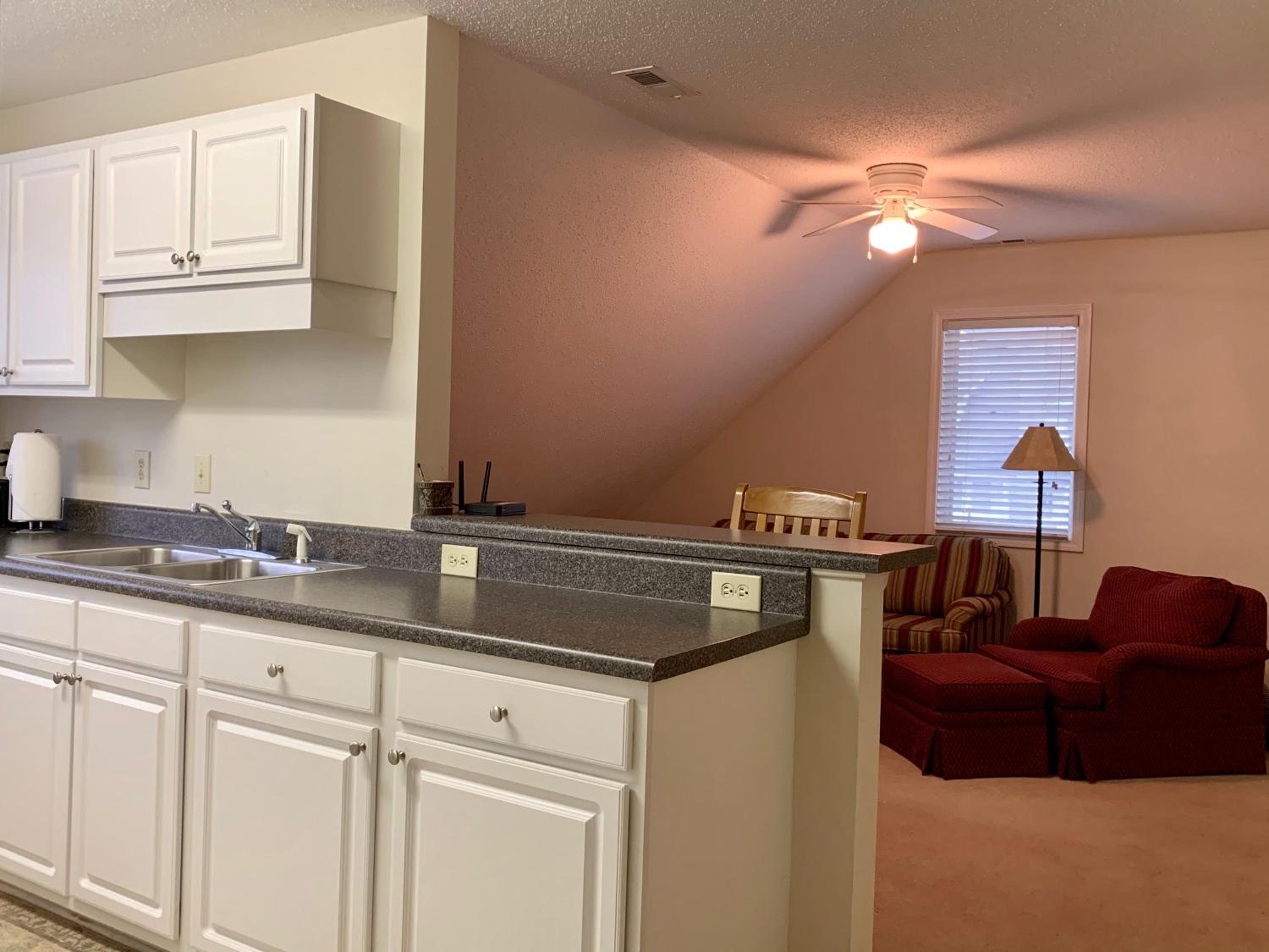 Queen Suite photo 3