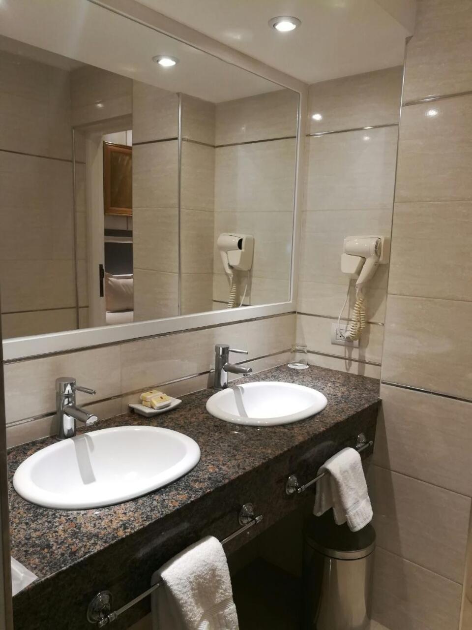 Superior Quadruple Room photo 3